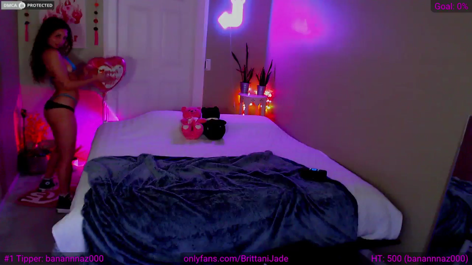 Gallery image thumbnail from BrittaniJade_'s myfreecams stream on, 03/02/2024, 24:00 image 5 of 20
