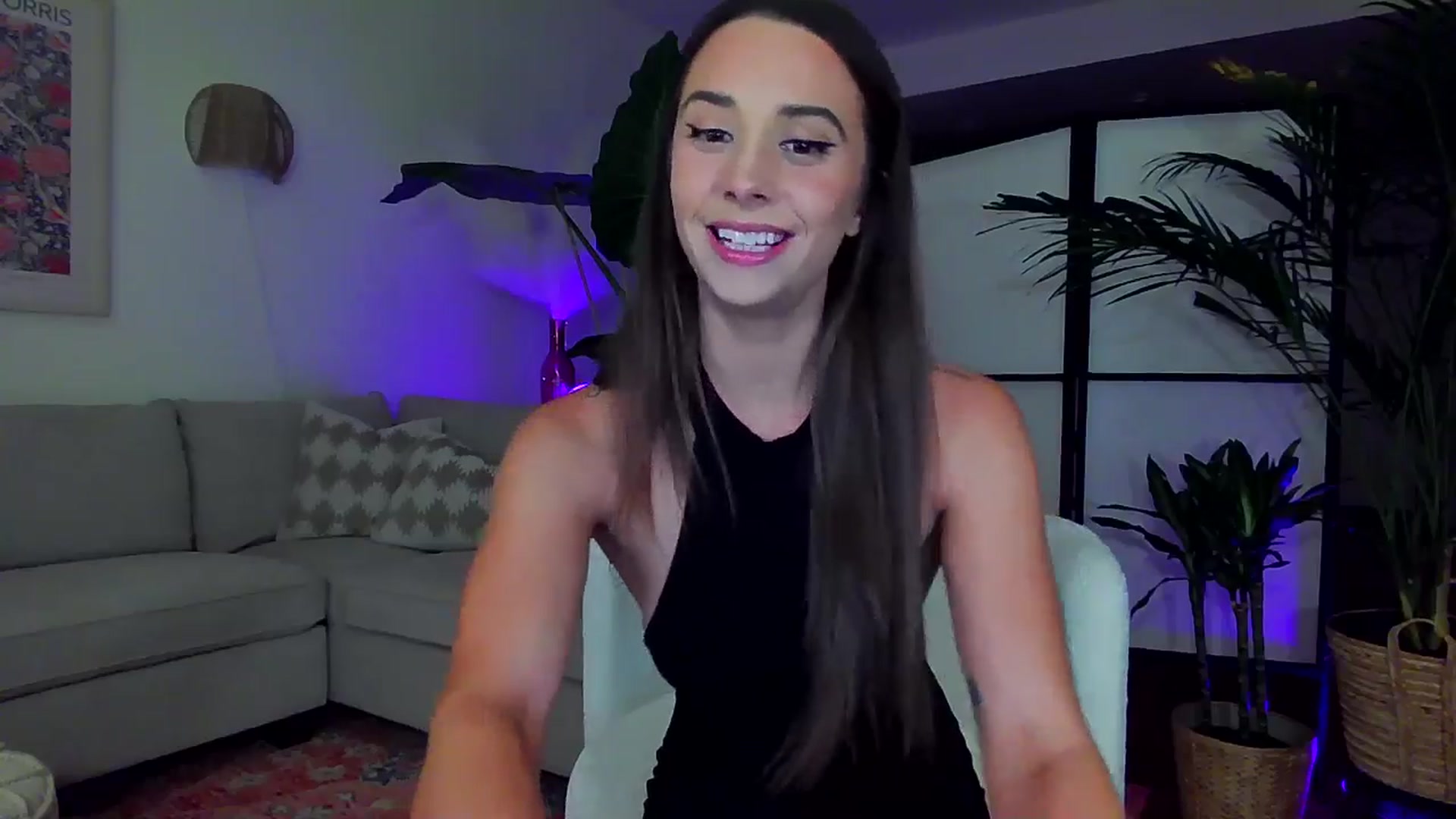 Gallery image thumbnail from BrittaniJade_'s myfreecams stream on, 10/04/2024, 08:48 image 11 of 20
