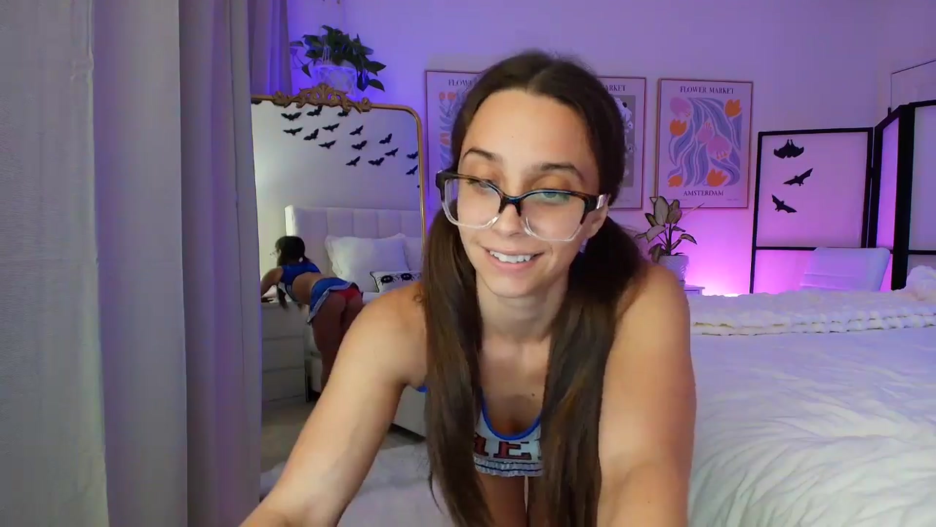 Gallery image thumbnail from BrittaniJade_'s myfreecams stream on, 10/17/2024, 03:27 image 20 of 20