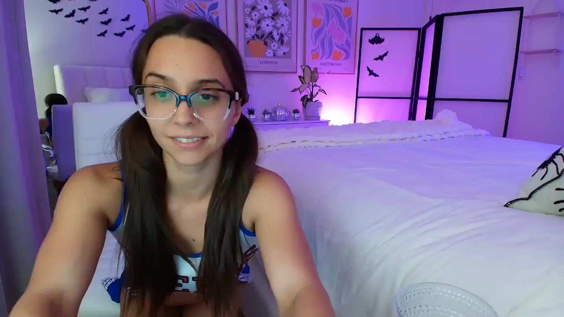Gallery image thumbnail from BrittaniJade_'s myfreecams stream on, 10/17/2024, 04:04 image 7 of 20