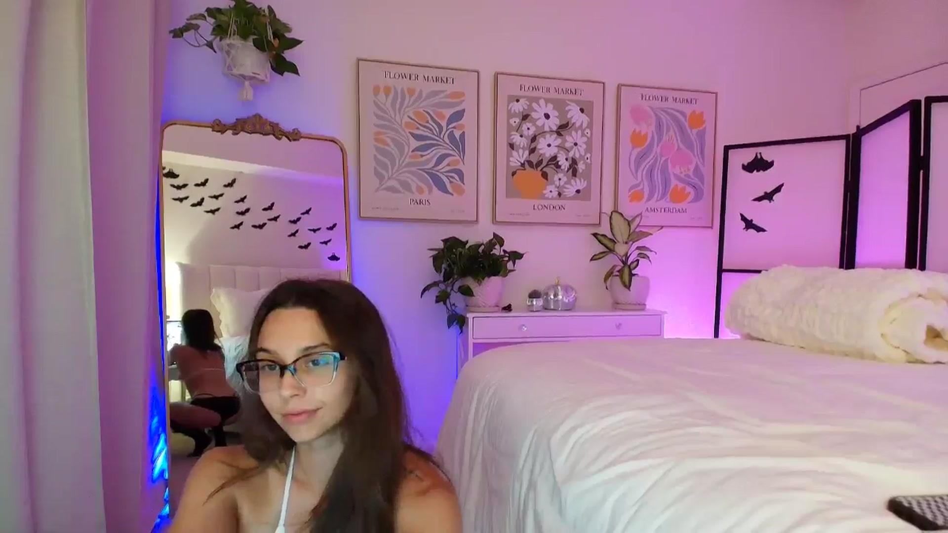 Gallery image thumbnail from BrittaniJade_'s myfreecams stream on, 10/23/2024, 05:51 image 13 of 20