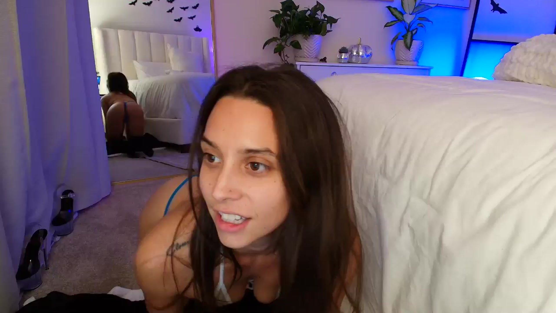 Gallery image thumbnail from BrittaniJade_'s myfreecams stream on, 10/23/2024, 10:01 image 1 of 20