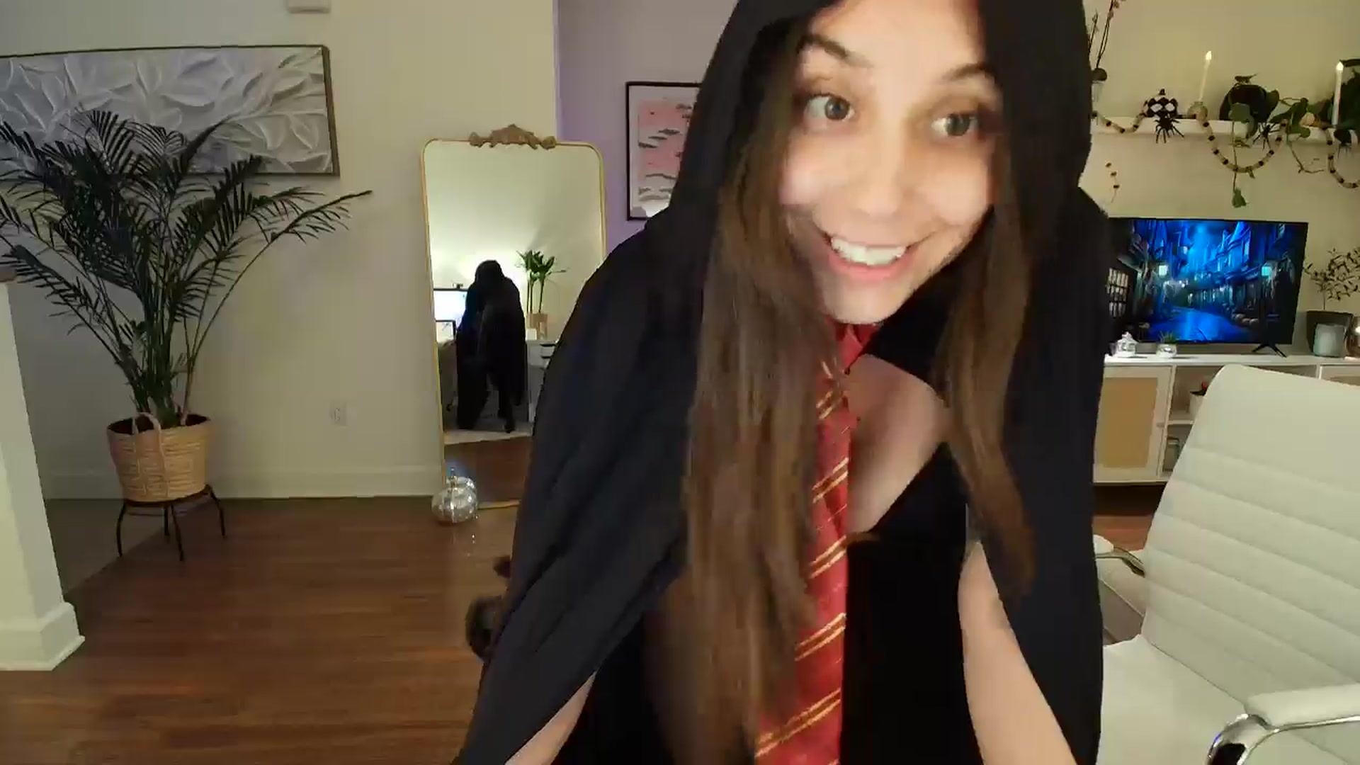 Gallery image thumbnail from BrittaniJade_'s myfreecams stream on, 10/26/2024, 07:02 image 7 of 20
