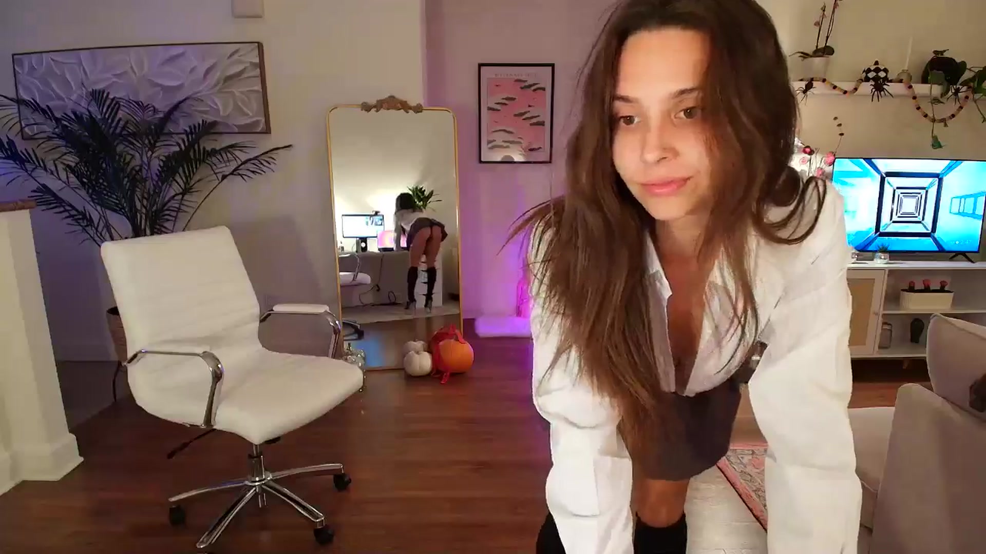 Gallery image thumbnail from BrittaniJade_'s myfreecams stream on, 10/26/2024, 09:53 image 18 of 20