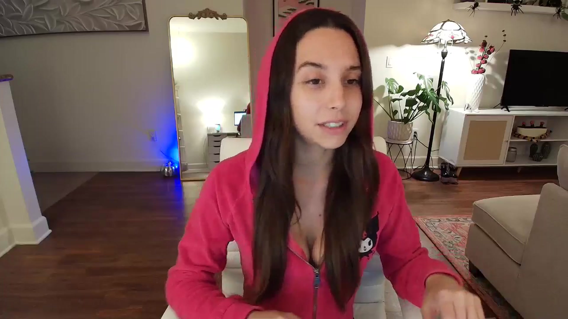 Gallery image thumbnail from BrittaniJade_'s myfreecams stream on, 11/04/2024, 05:40 image 4 of 20