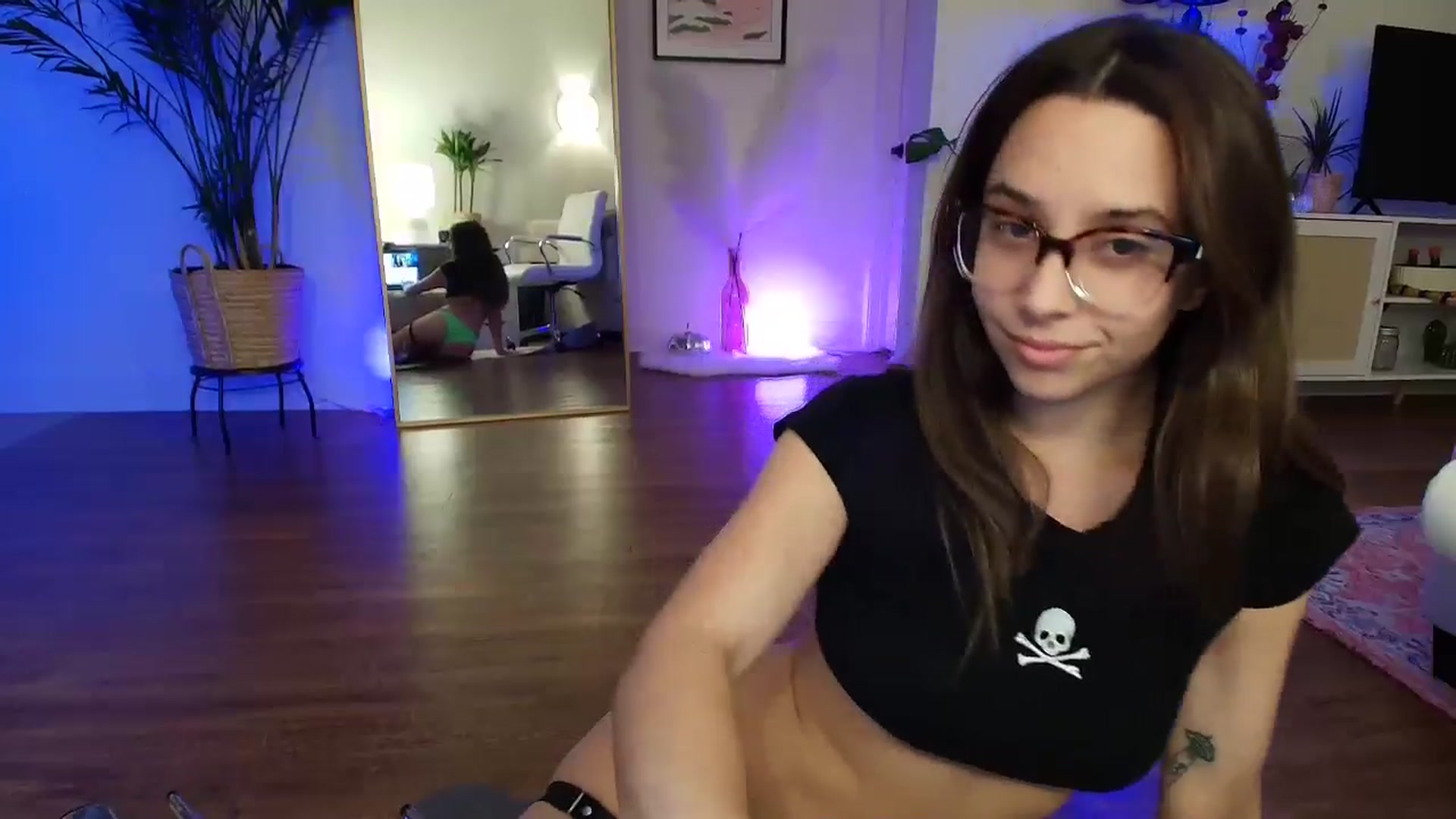 Gallery image thumbnail from BrittaniJade_'s myfreecams stream on, 11/11/2024, 04:33 image 13 of 20