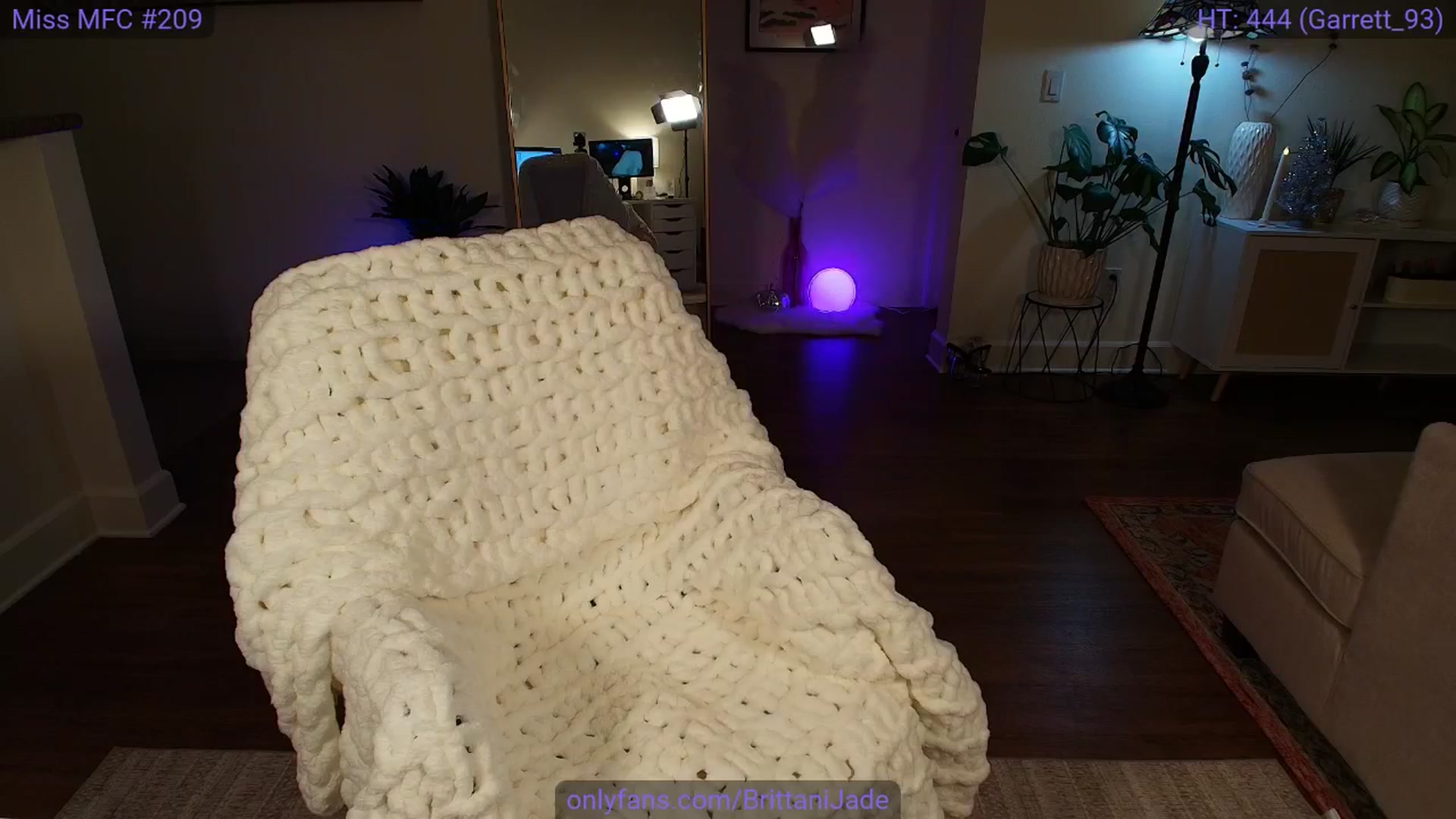Gallery image thumbnail from BrittaniJade_'s myfreecams stream on, 12/03/2024, 03:57 image 11 of 20