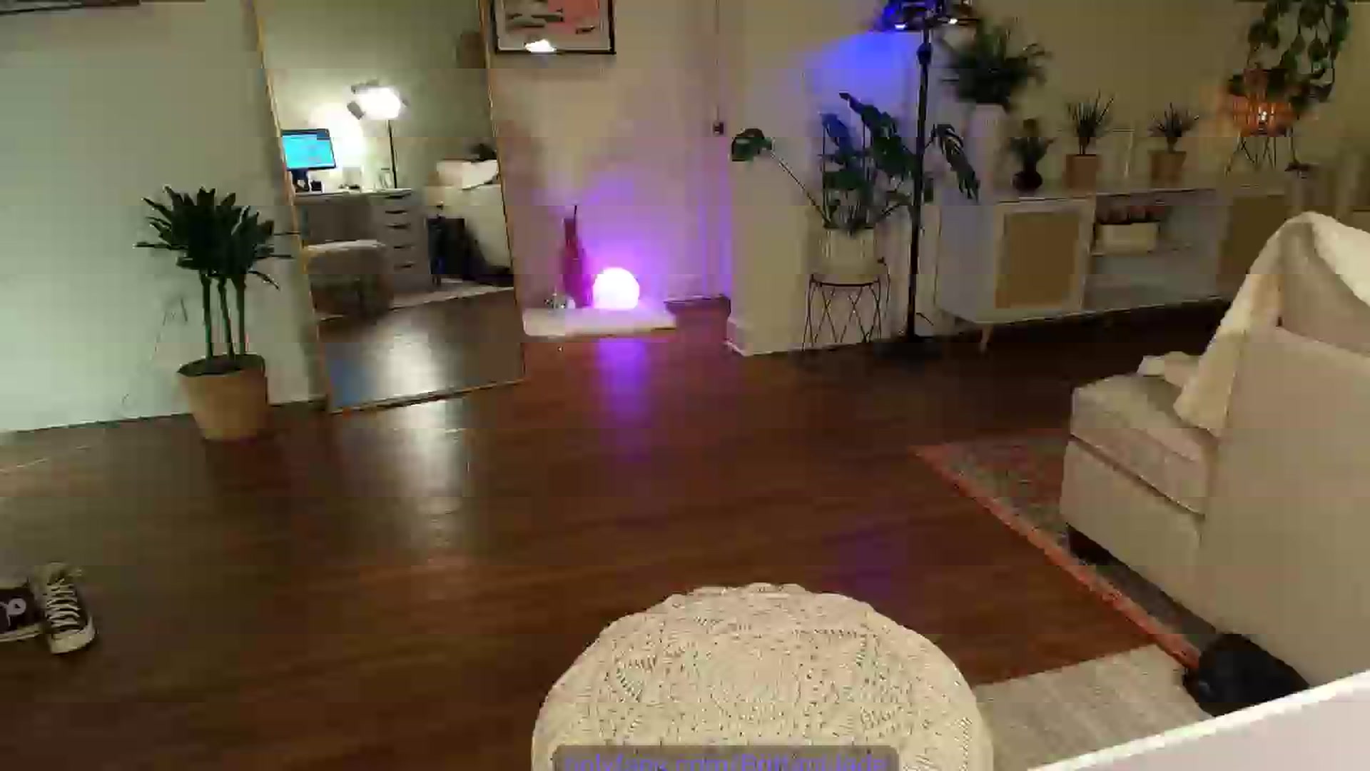 Gallery image thumbnail from BrittaniJade_'s myfreecams stream on, 12/14/2024, 07:54 image 17 of 20