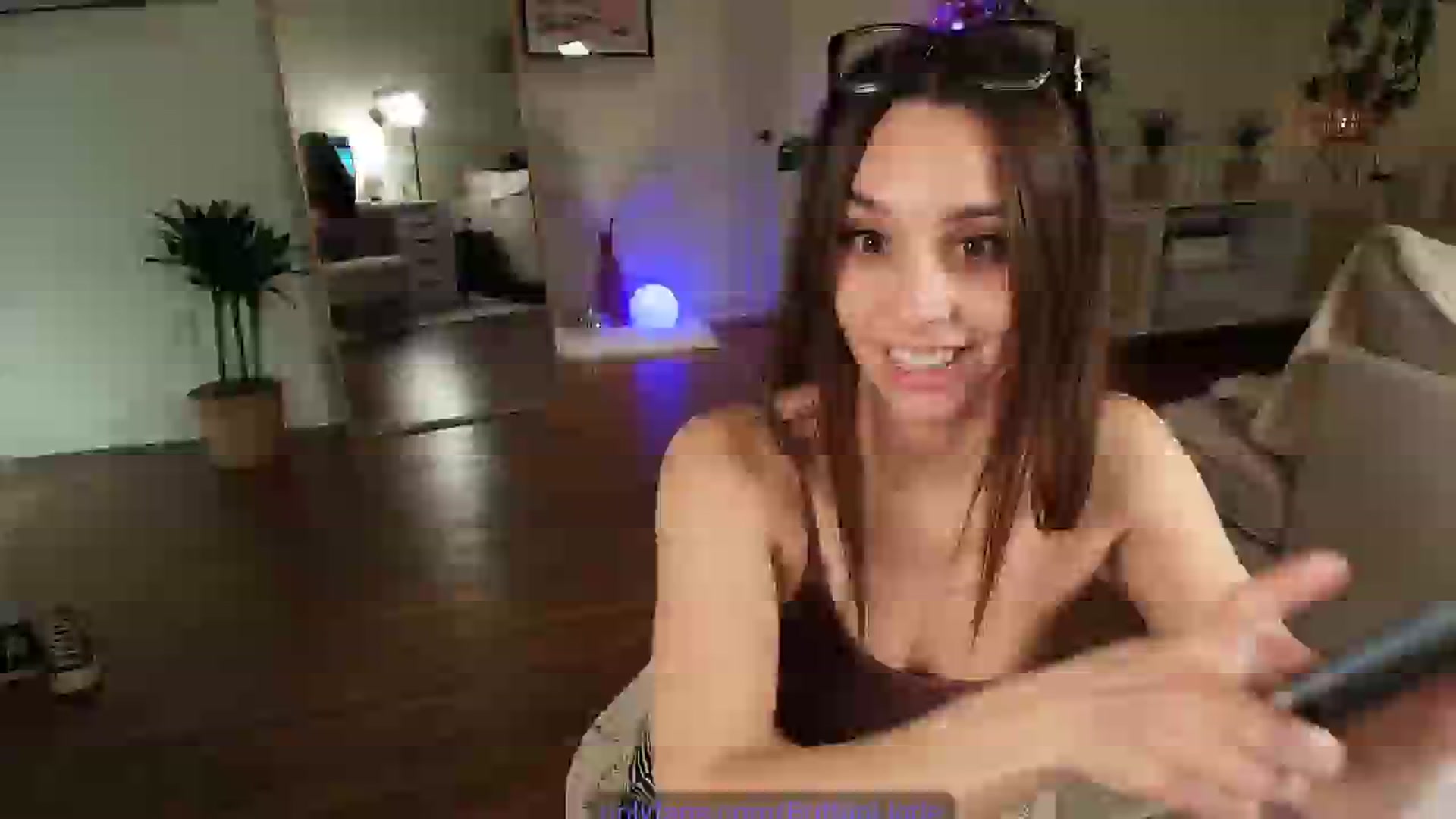 Gallery image thumbnail from BrittaniJade_'s myfreecams stream on, 12/14/2024, 07:54 image 16 of 20