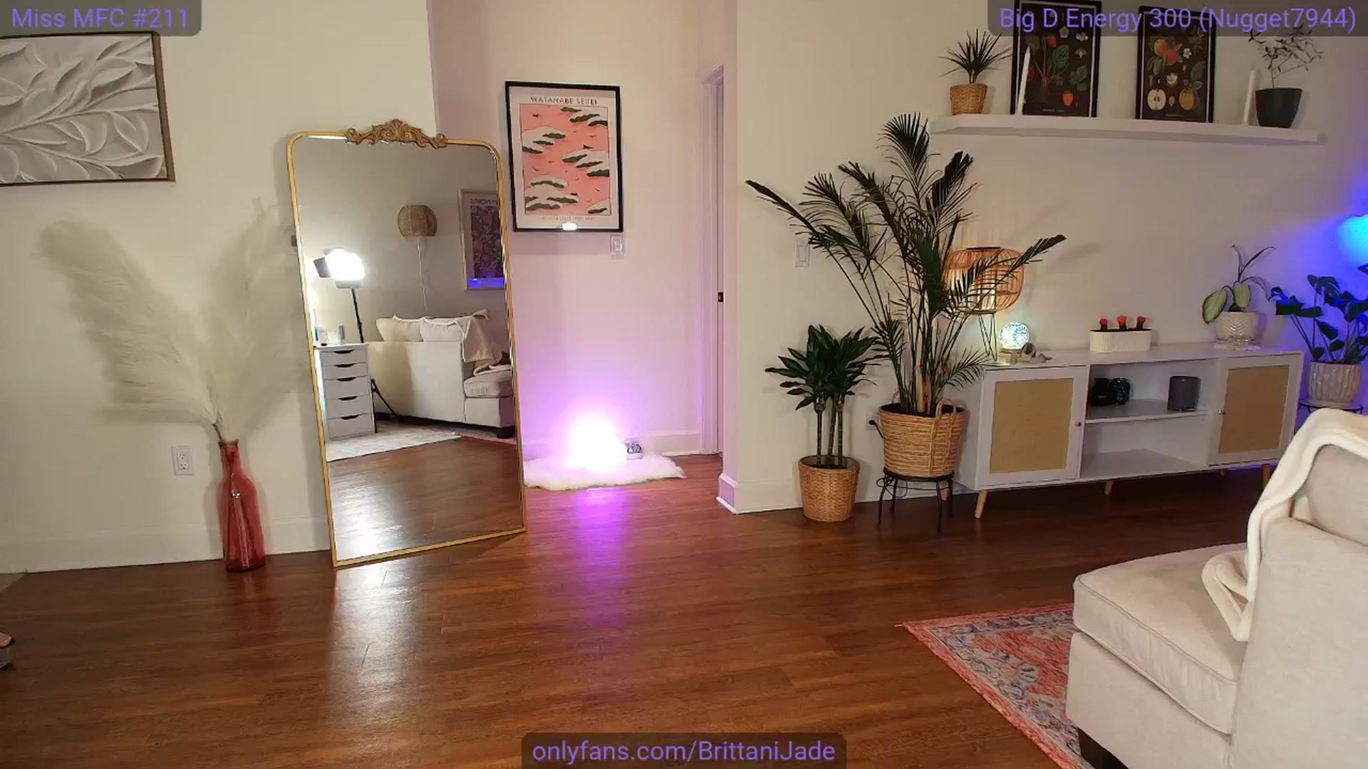 Gallery image thumbnail from BrittaniJade_'s myfreecams stream on, 01/12/2025, 10:56 image 1 of 20