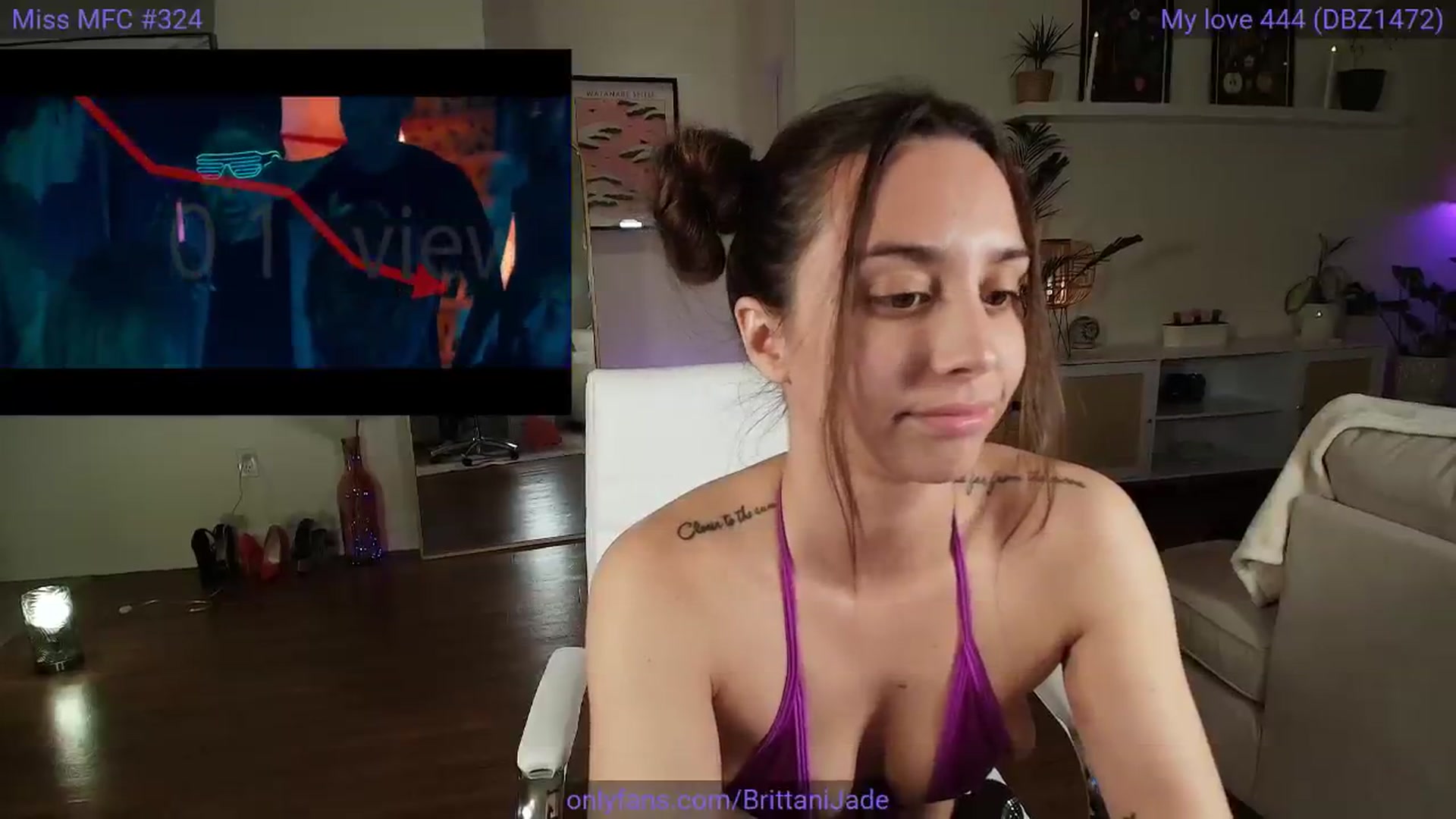 Gallery image thumbnail from BrittaniJade_'s myfreecams stream on, 01/20/2025, 08:25 image 11 of 20
