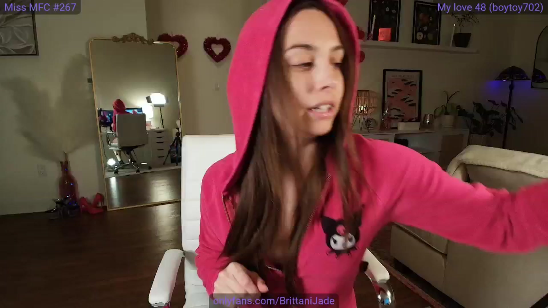 Gallery image thumbnail from BrittaniJade_'s myfreecams stream on, 01/27/2025, 04:32 image 8 of 20
