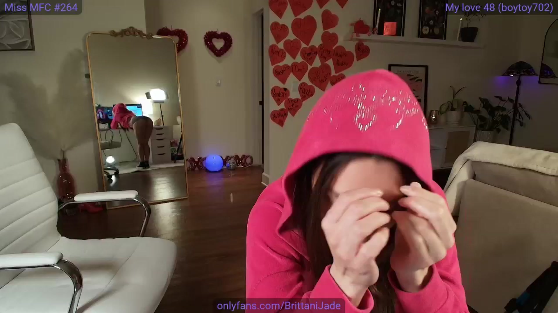 Gallery image thumbnail from BrittaniJade_'s myfreecams stream on, 01/27/2025, 05:47 image 10 of 20