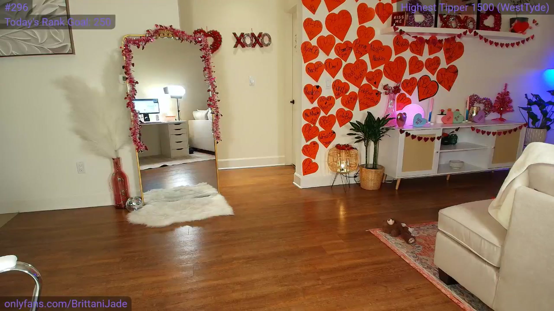 Gallery image thumbnail from BrittaniJade_'s myfreecams stream on, 02/10/2025, 09:15 image 3 of 20