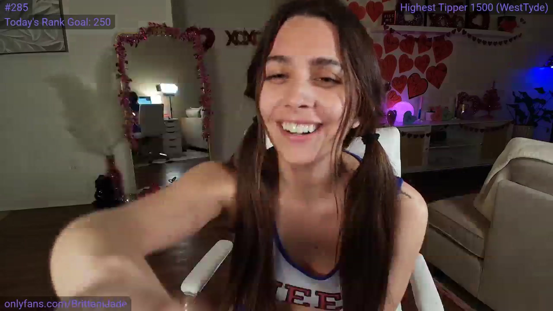 Gallery image thumbnail from BrittaniJade_'s myfreecams stream on, 02/10/2025, 09:15 image 9 of 20