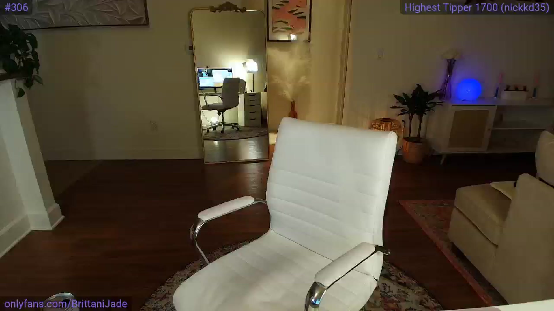 Gallery image thumbnail from BrittaniJade_'s myfreecams stream on, 03/15/2025, 06:17 image 11 of 20