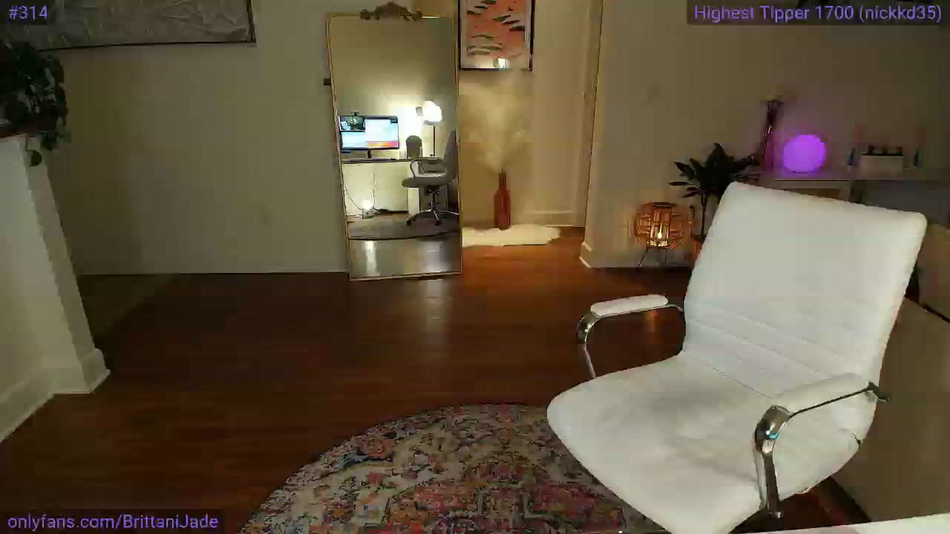 Gallery image thumbnail from BrittaniJade_'s myfreecams stream on, 03/15/2025, 06:17 image 9 of 20