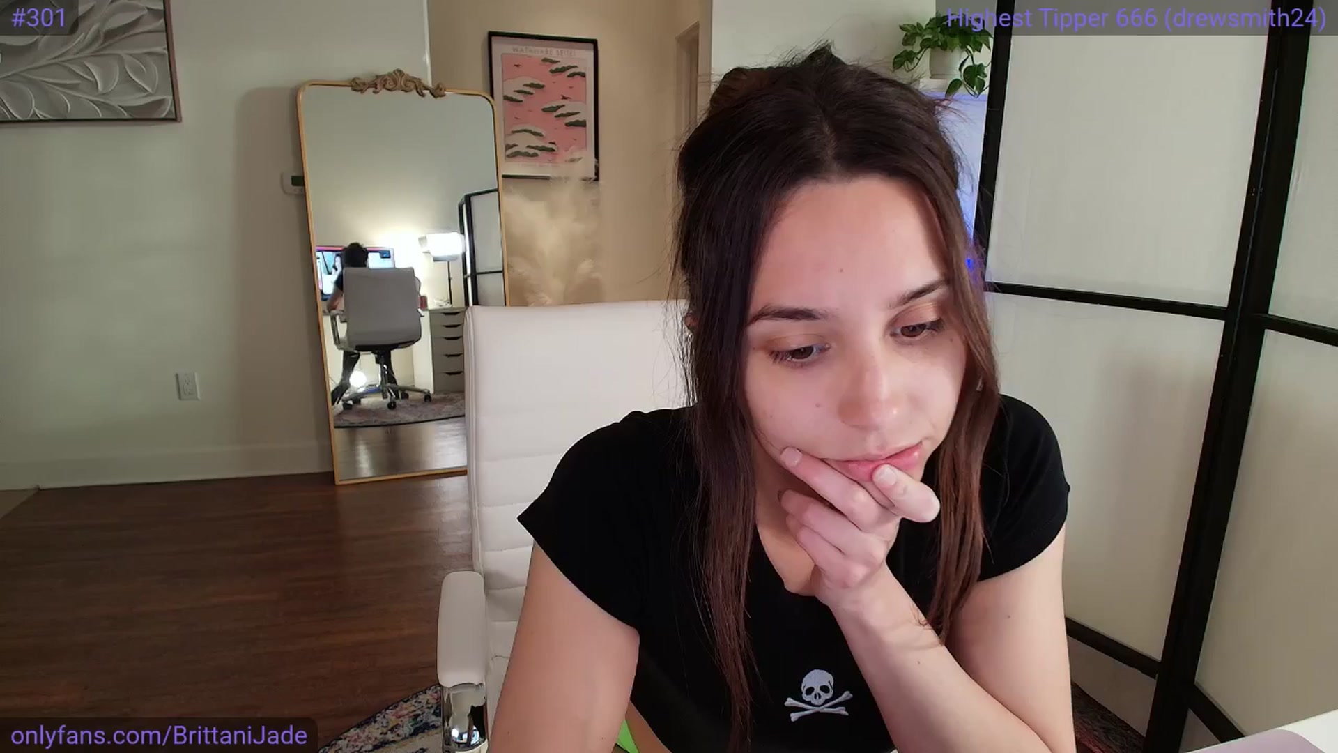 Gallery image thumbnail from BrittaniJade_'s myfreecams stream on, 03/16/2025, 01:55 image 1 of 20