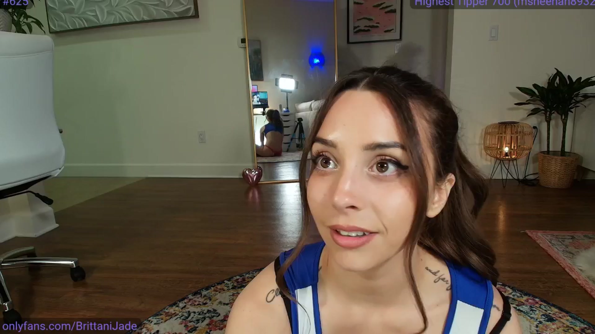 Gallery image thumbnail from BrittaniJade_'s myfreecams stream on, 04/05/2025, 08:55 image 16 of 20