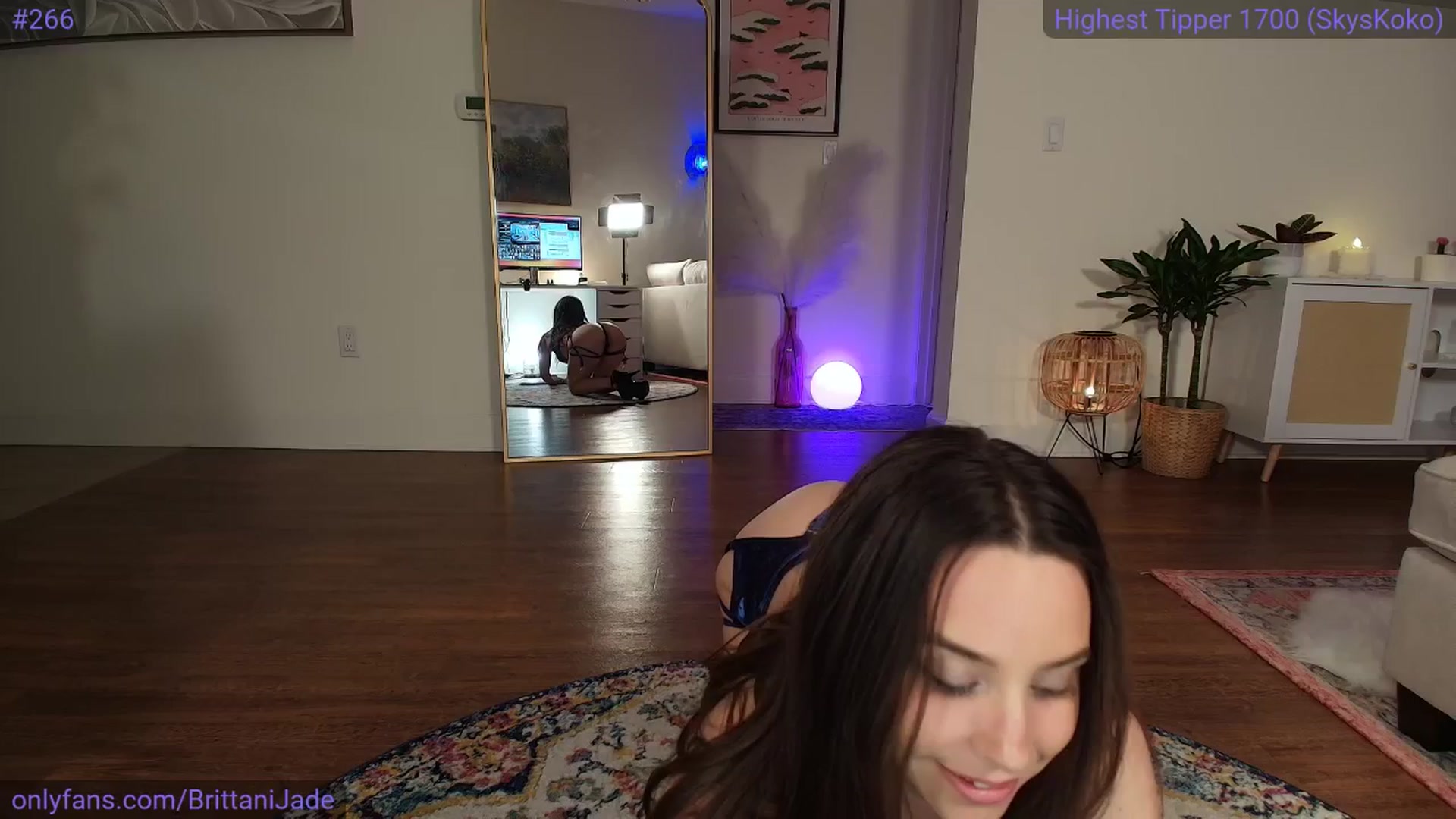 Gallery image thumbnail from BrittaniJade_'s myfreecams stream on, 04/07/2025, 08:30 image 13 of 20