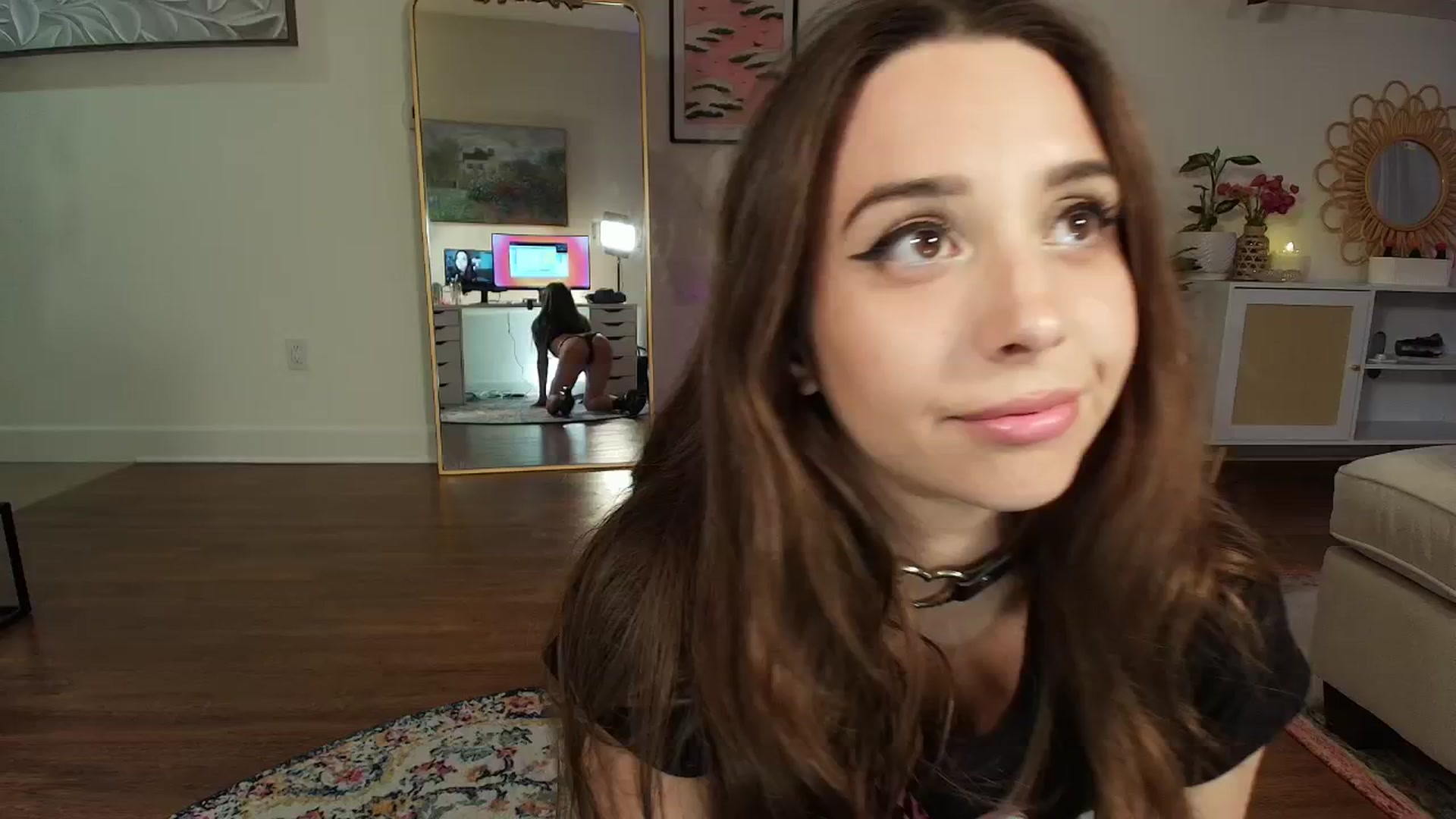 Gallery image thumbnail from BrittaniJade_'s myfreecams stream on, 04/24/2025, 07:21 image 19 of 20