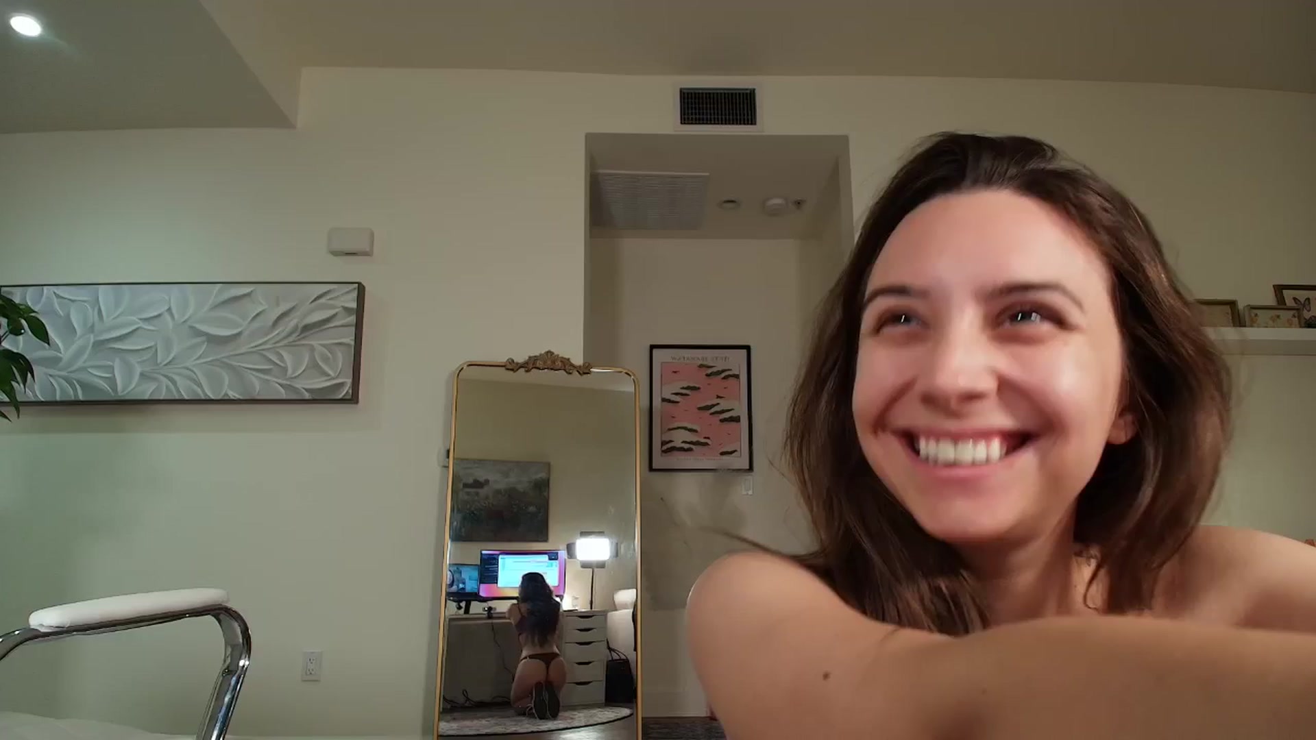 Gallery image thumbnail from BrittaniJade_'s myfreecams stream on, 04/29/2025, 06:46 image 19 of 20