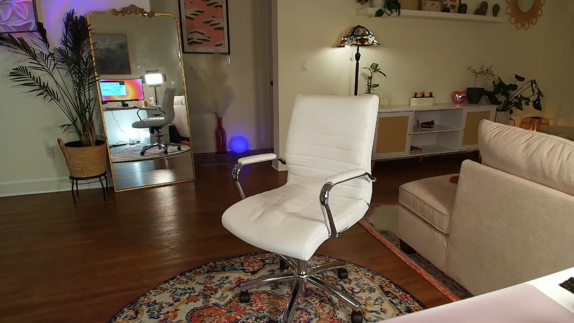 Gallery image thumbnail from BrittaniJade_'s myfreecams stream on, 05/03/2025, 07:59 image 12 of 20