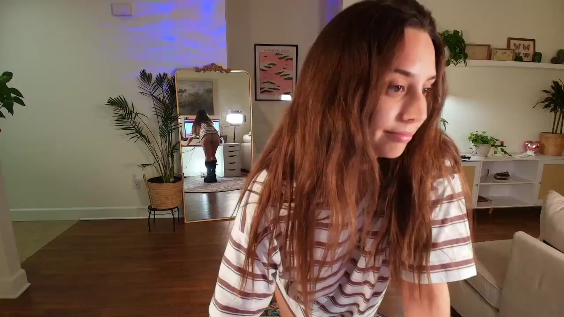 Gallery image thumbnail from BrittaniJade_'s myfreecams stream on, 05/21/2025, 05:18 image 14 of 20