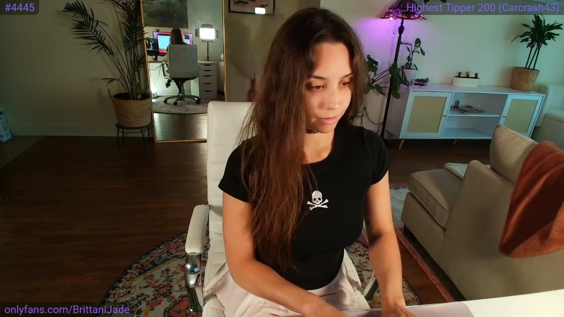 Gallery image thumbnail from BrittaniJade_'s myfreecams stream on, 06/03/2025, 23:09 image 18 of 20