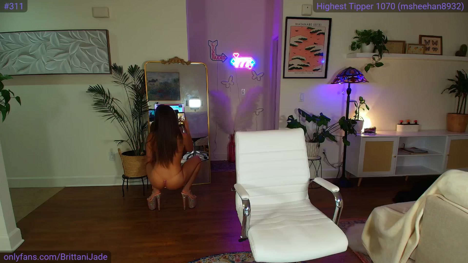Gallery image thumbnail from BrittaniJade_'s myfreecams stream on, 06/08/2025, 06:29 image 9 of 20