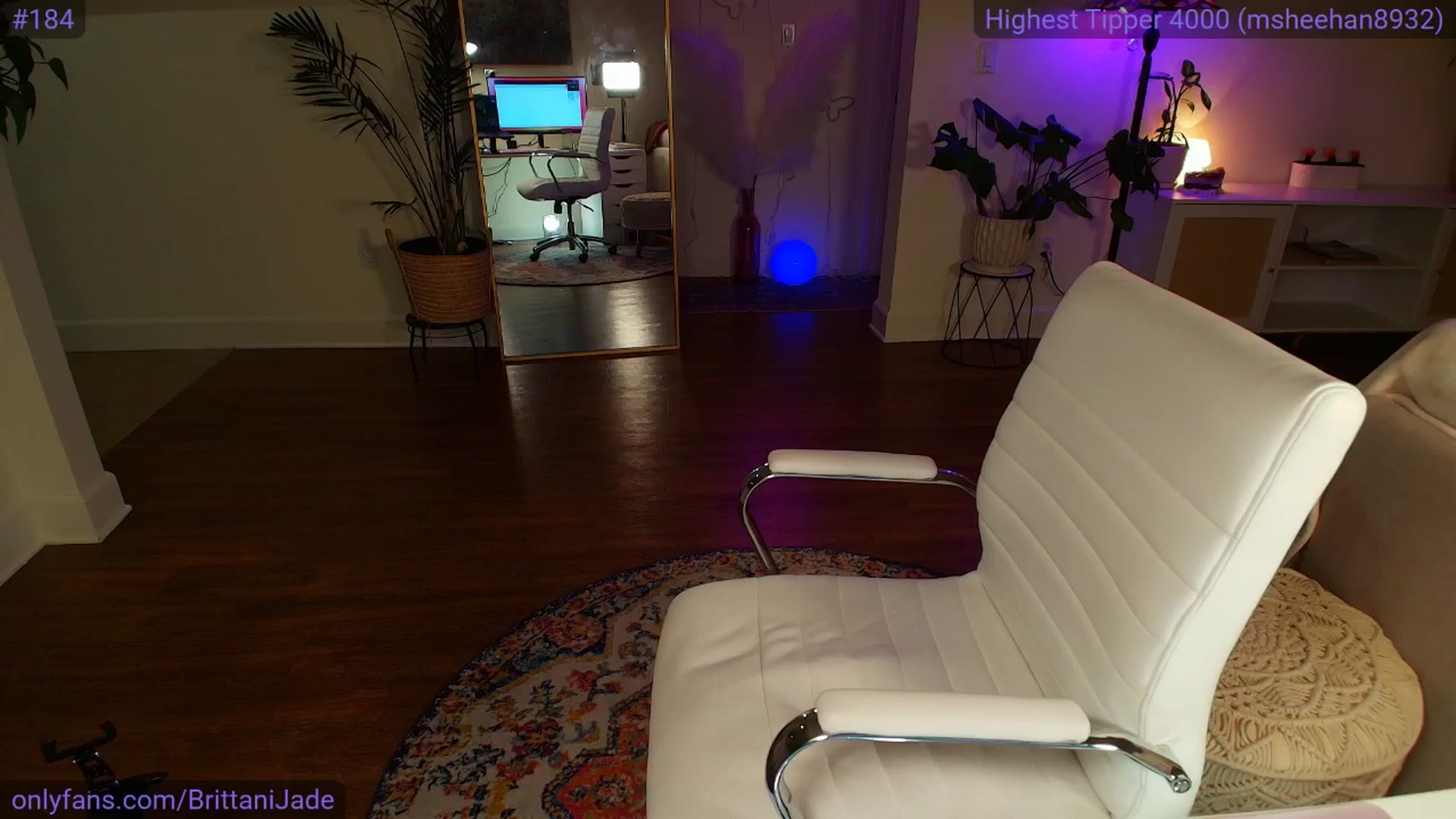 Gallery image thumbnail from BrittaniJade_'s myfreecams stream on, 06/08/2025, 07:05 image 15 of 20