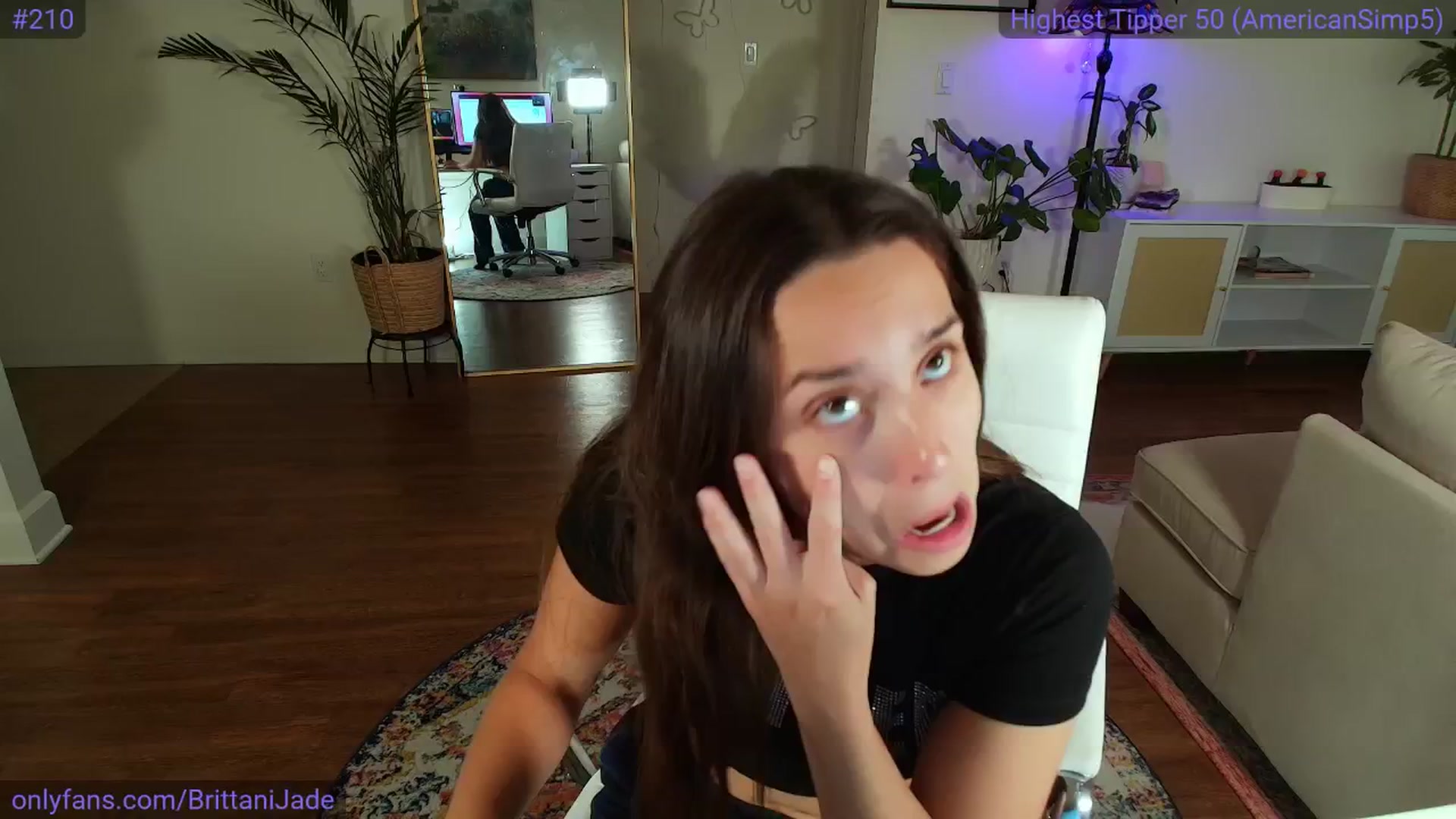Gallery image thumbnail from BrittaniJade_'s myfreecams stream on, 06/12/2025, 04:40 image 3 of 20