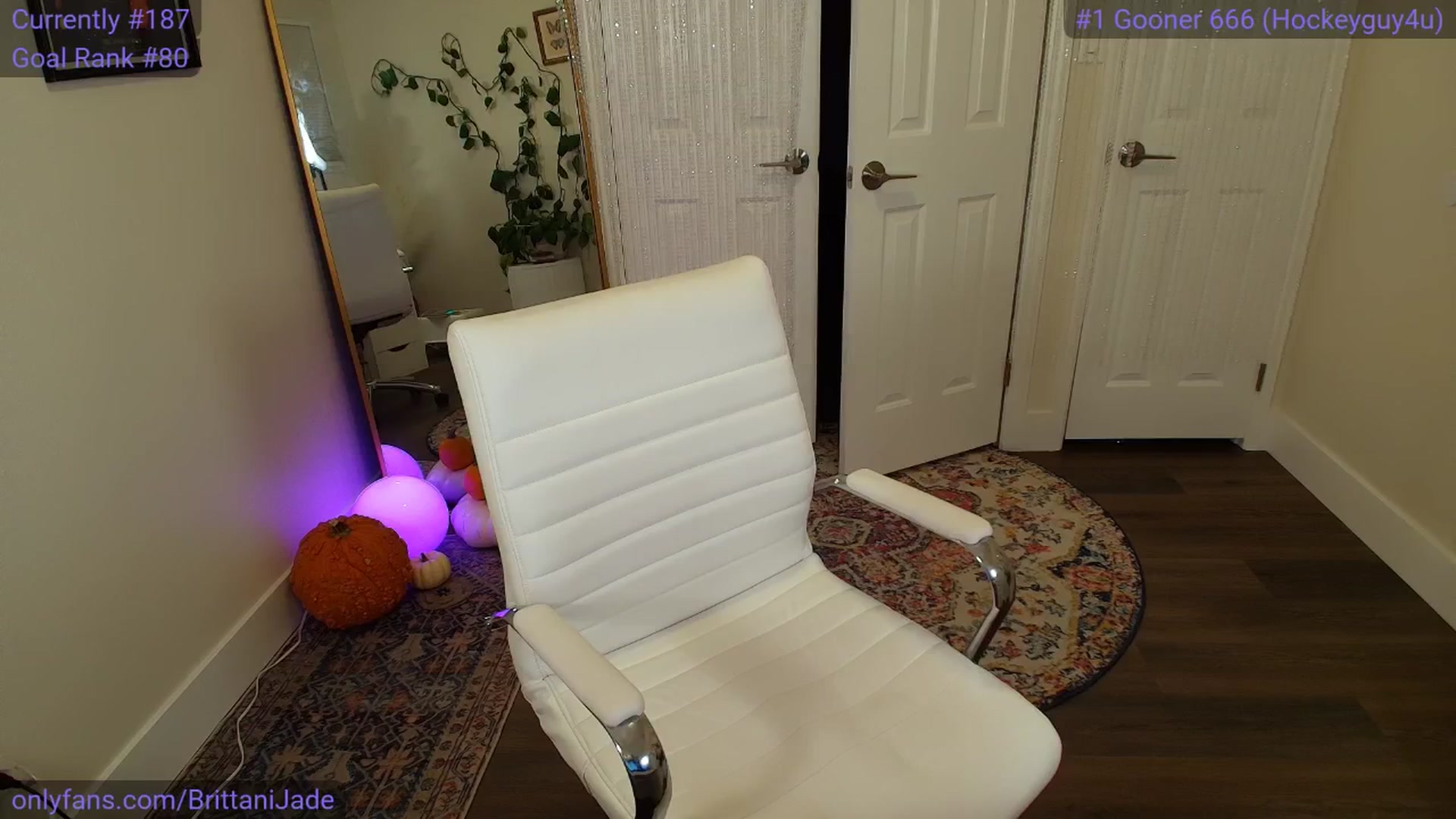 Gallery image thumbnail from BrittaniJade_'s myfreecams stream on, 10/05/2025, 06:34 image 8 of 20
