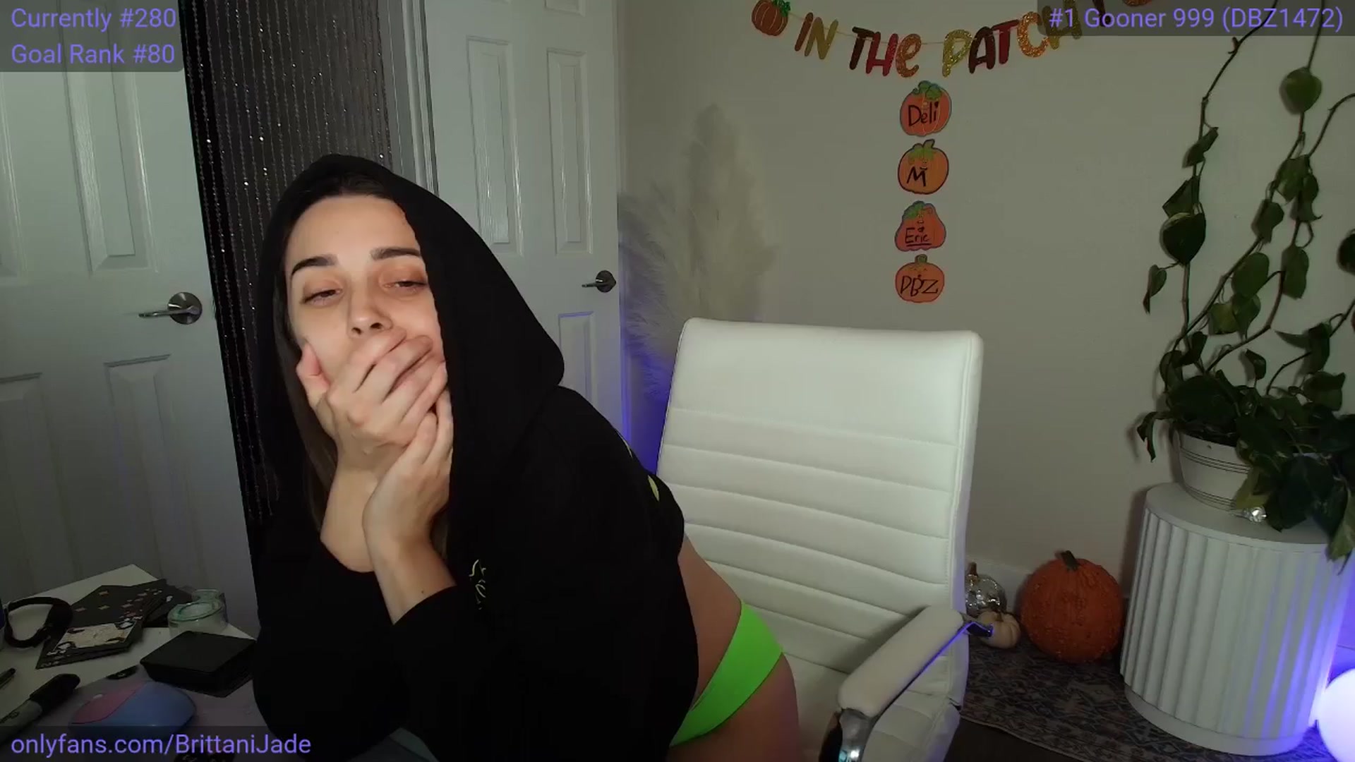 Gallery image thumbnail from BrittaniJade_'s myfreecams stream on, 11/14/2025, 08:55 image 18 of 20