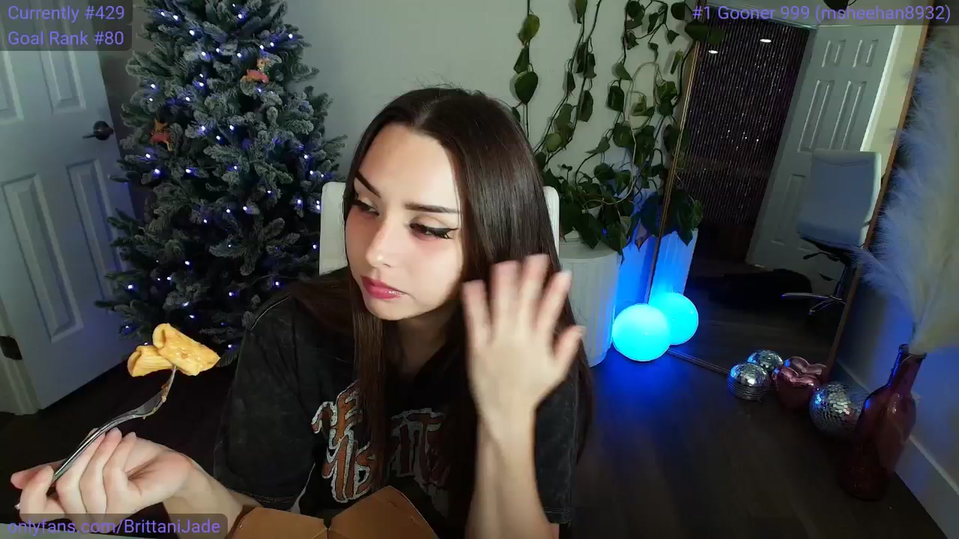 Gallery image thumbnail from BrittaniJade_'s myfreecams stream on, 12/02/2025, 05:45 image 7 of 20