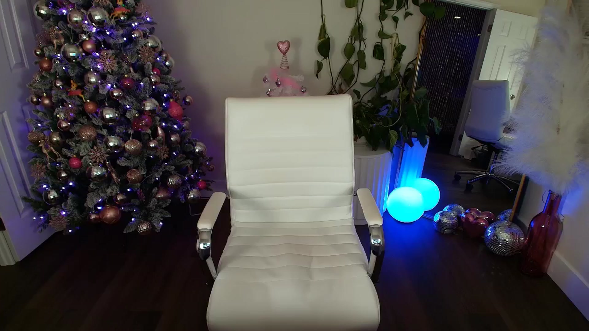 Gallery image thumbnail from BrittaniJade_'s myfreecams stream on, 12/26/2025, 05:39 image 11 of 20