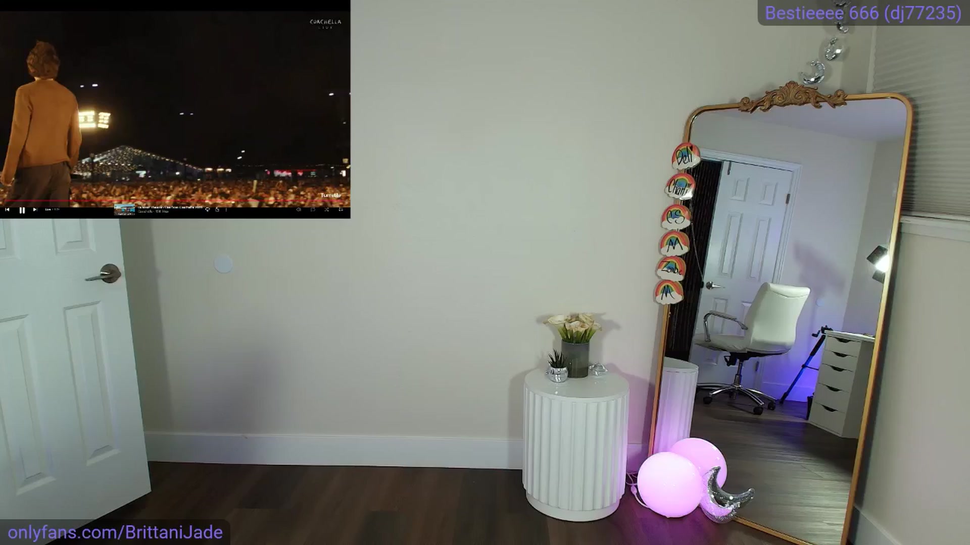 Gallery image thumbnail from BrittaniJade_'s myfreecams stream on, 04/11/2026, 04:10 image 16 of 20
