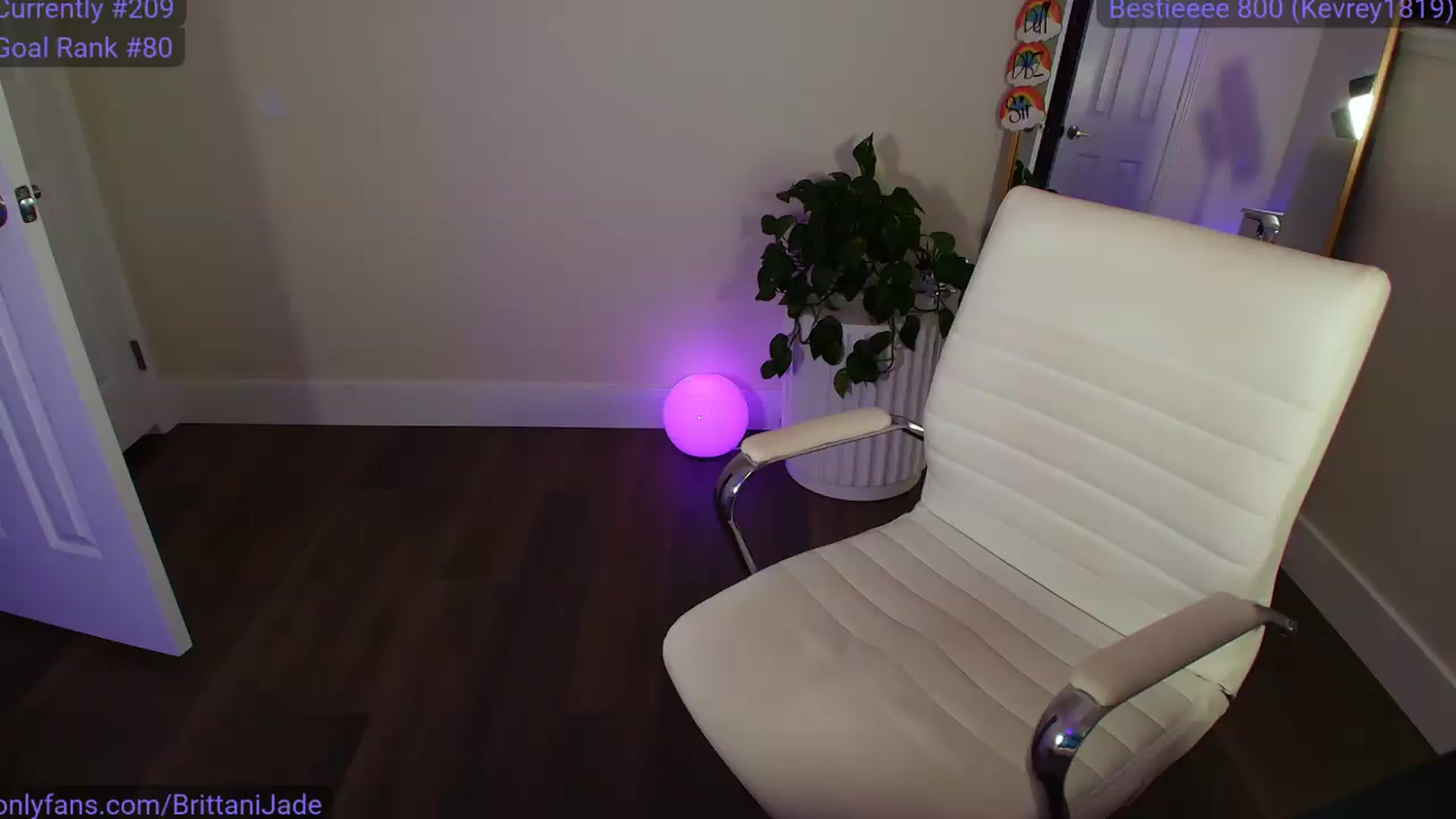 Gallery image thumbnail from BrittaniJade_'s myfreecams stream on, 05/12/2026, 04:00 image 6 of 20