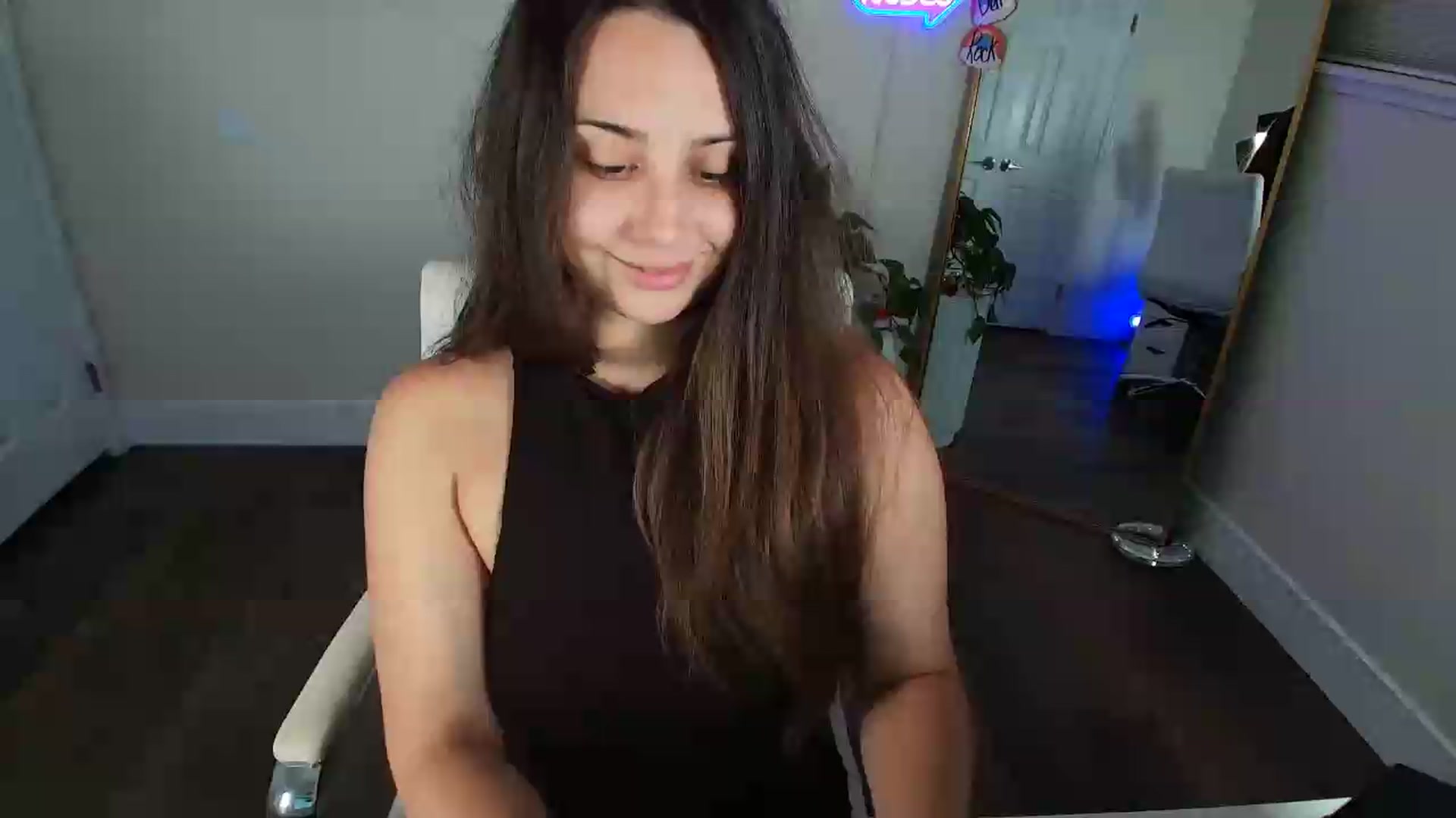 Gallery image thumbnail from BrittaniJade_'s myfreecams stream on, 06/06/2026, 07:33 image 1 of 20