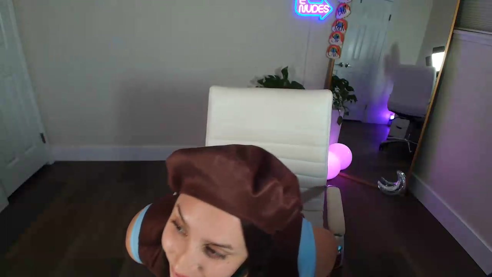 Gallery image thumbnail from BrittaniJade_'s myfreecams stream on, 06/08/2026, 04:44 image 15 of 20