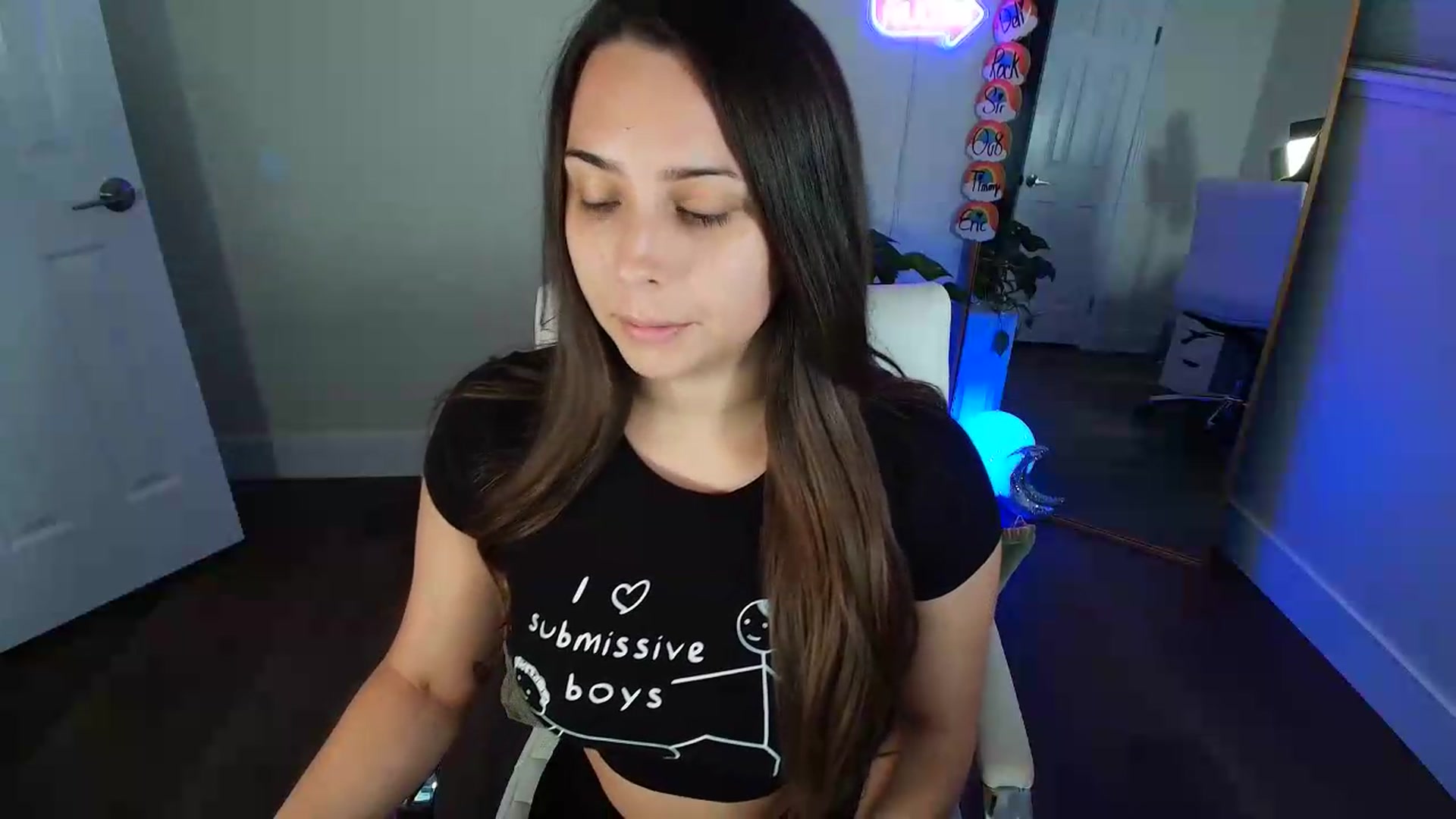 Gallery image thumbnail from BrittaniJade_'s myfreecams stream on, 06/14/2026, 07:20 image 2 of 20