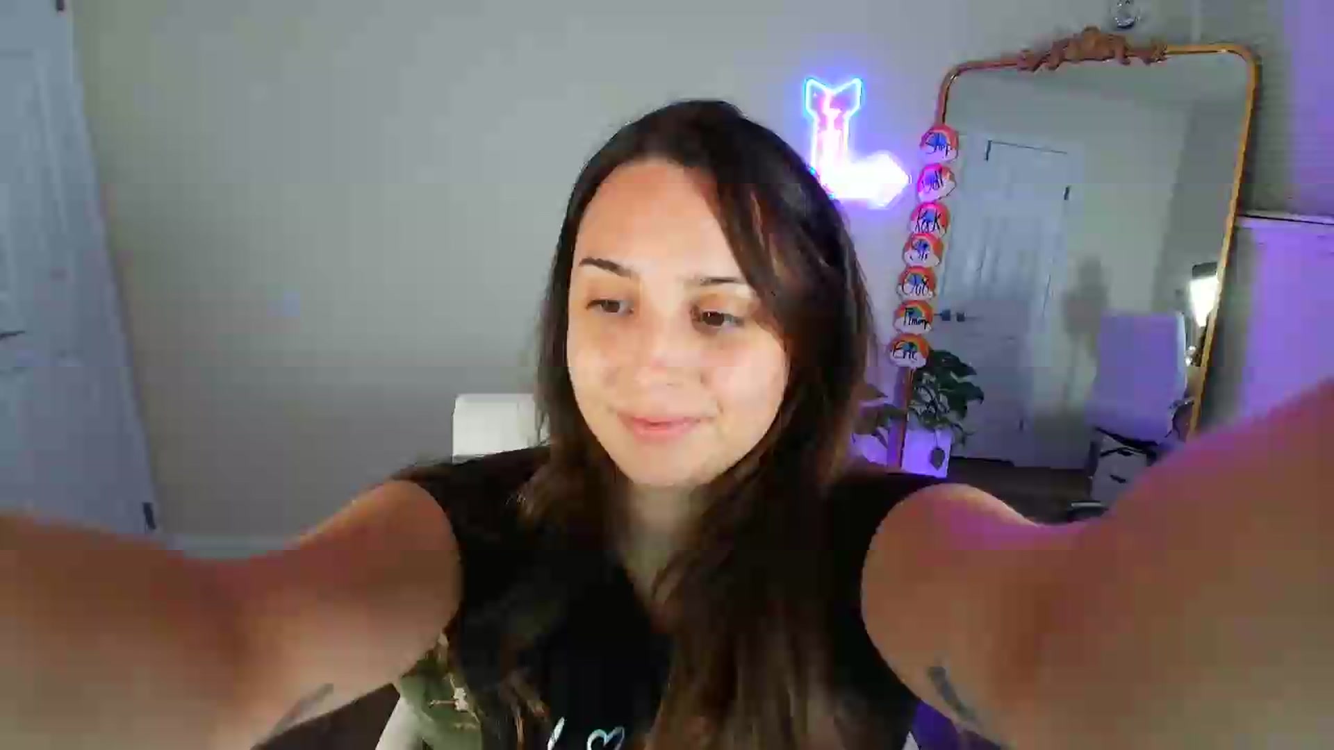 Gallery image thumbnail from BrittaniJade_'s myfreecams stream on, 06/14/2026, 07:20 image 8 of 20