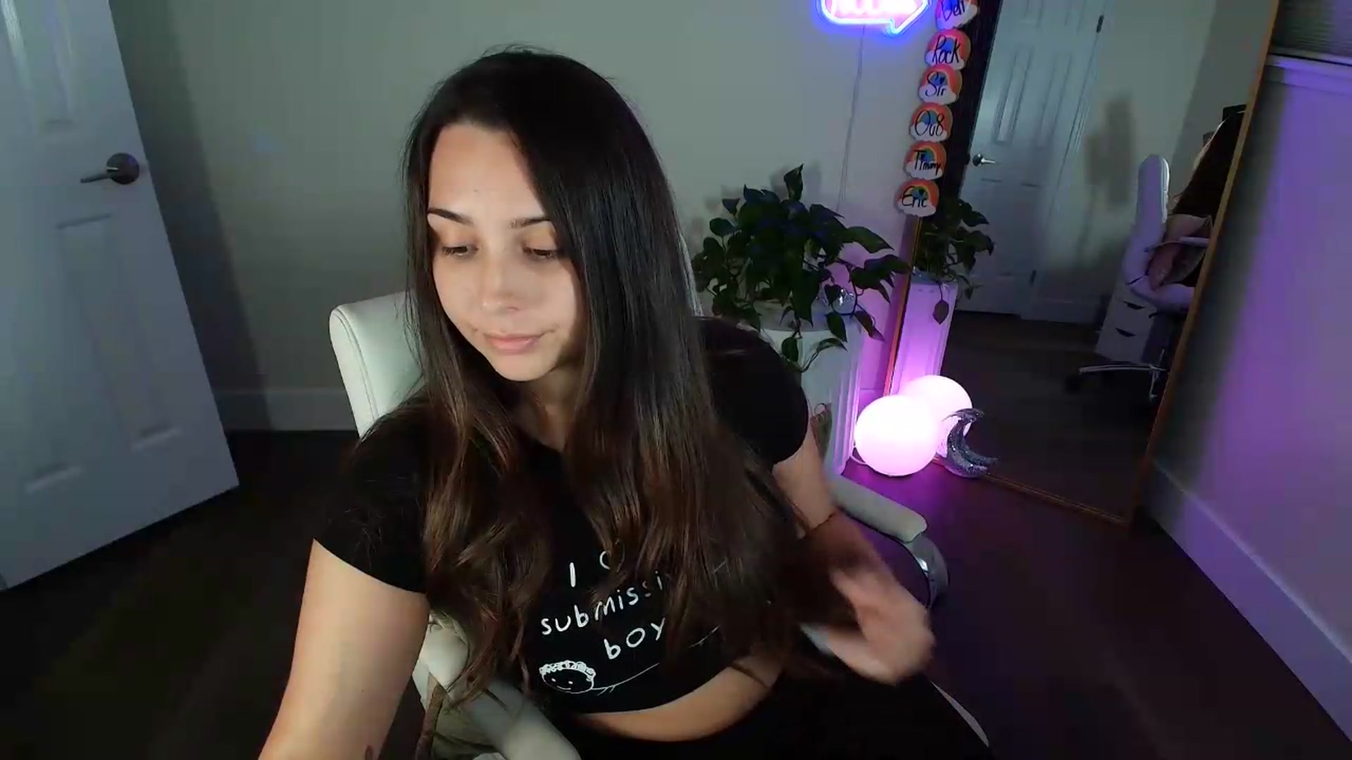 Gallery image thumbnail from BrittaniJade_'s myfreecams stream on, 06/14/2026, 07:20 image 4 of 20