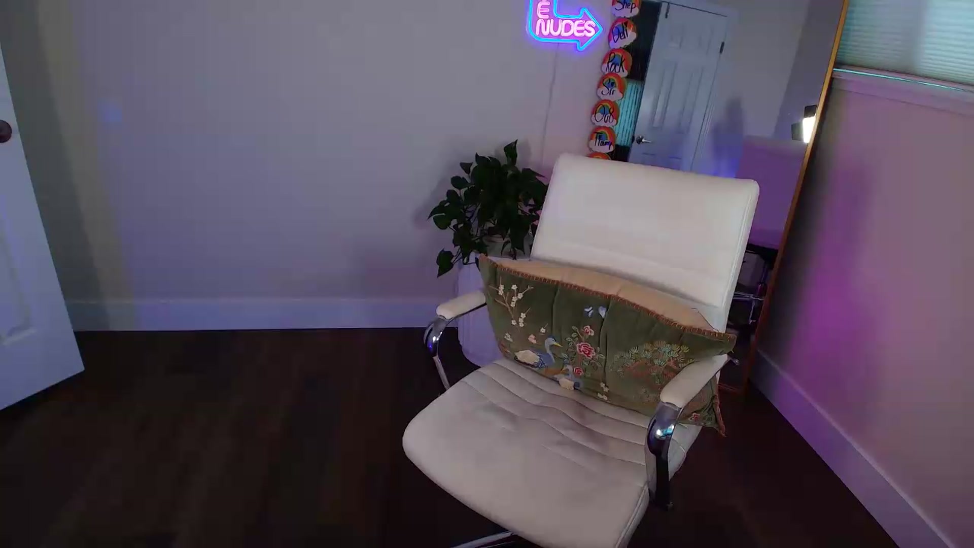 Gallery image thumbnail from BrittaniJade_'s myfreecams stream on, 06/16/2026, 03:11 image 20 of 20
