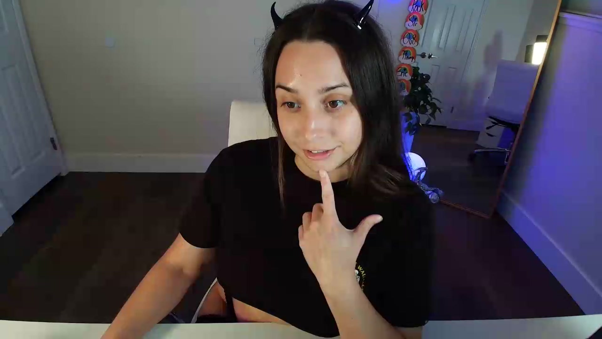 Gallery image thumbnail from BrittaniJade_'s myfreecams stream on, 06/21/2026, 06:41 image 5 of 20
