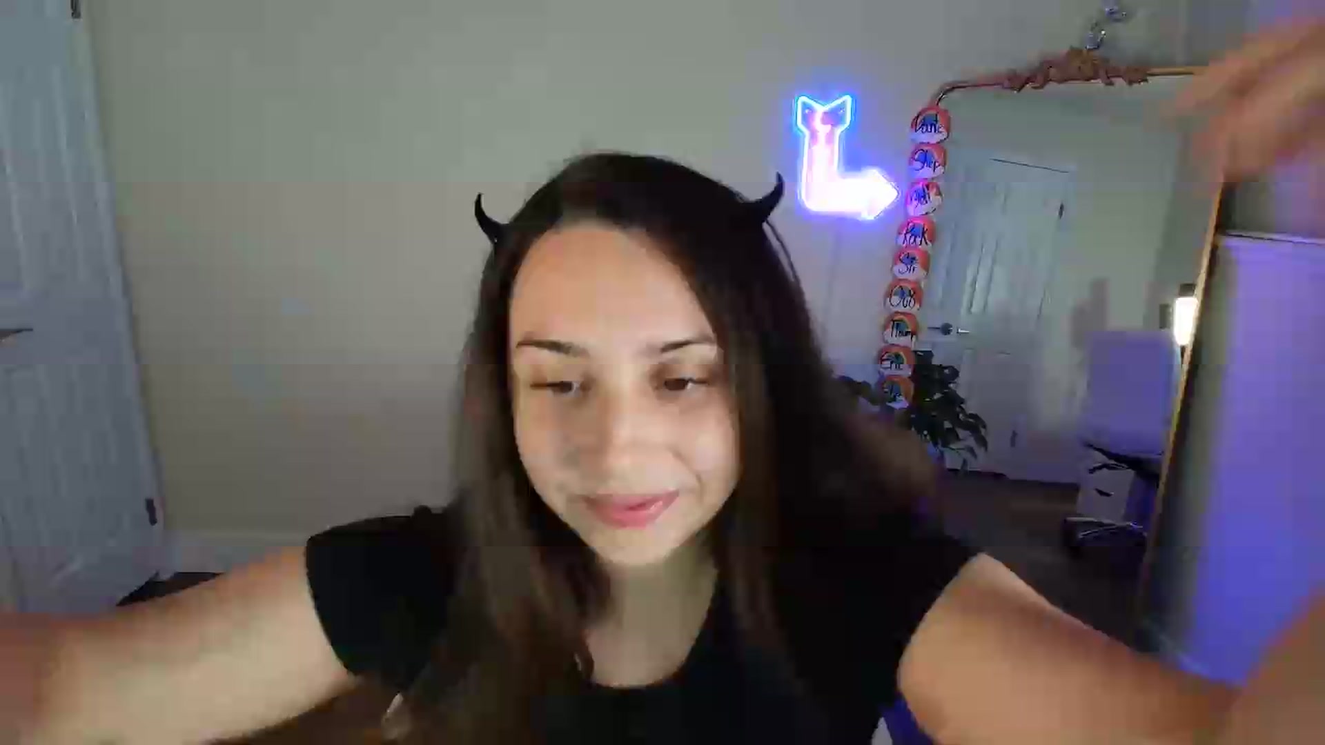 Gallery image thumbnail from BrittaniJade_'s myfreecams stream on, 06/22/2026, 06:19 image 1 of 20