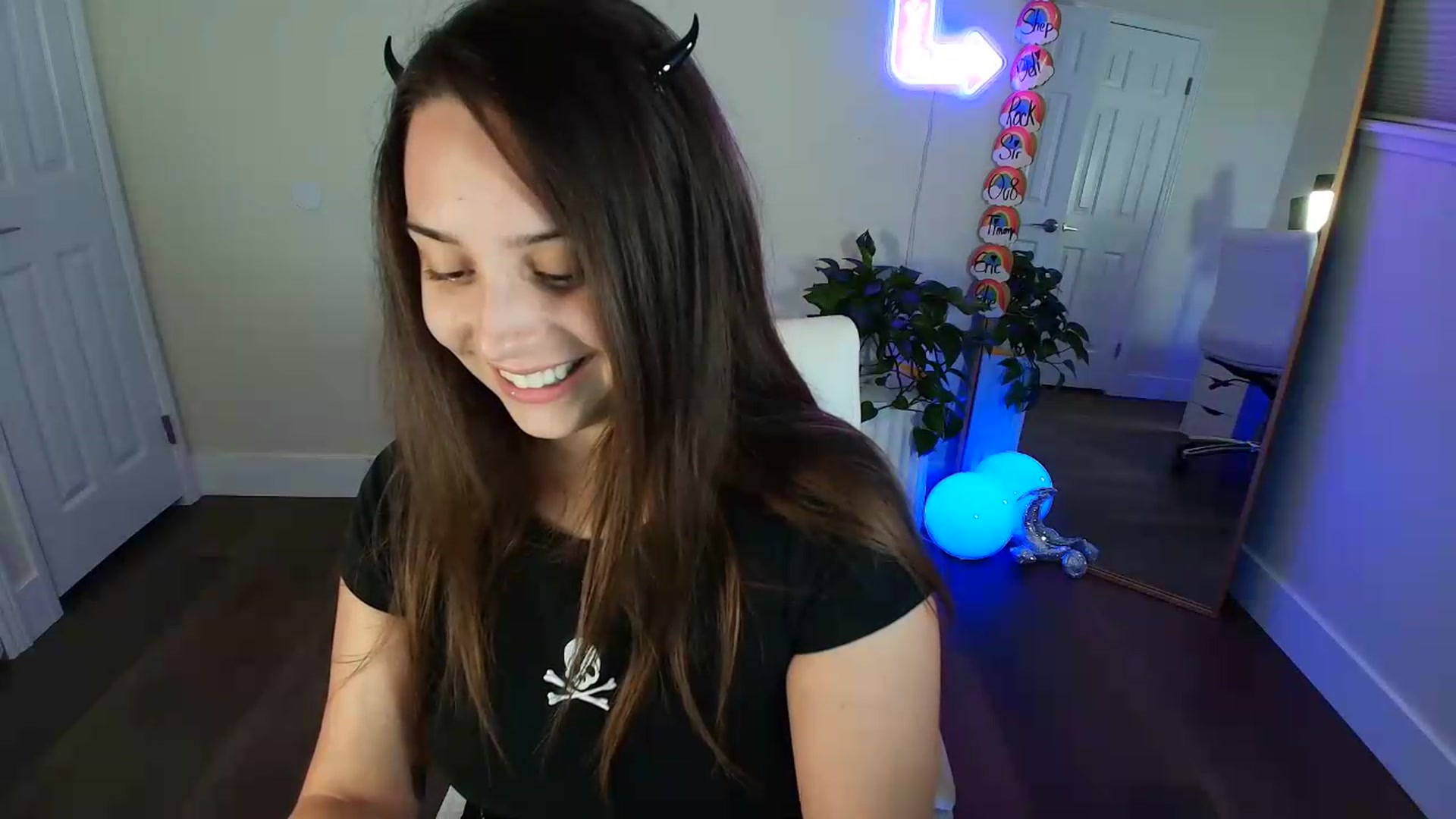 Gallery image thumbnail from BrittaniJade_'s myfreecams stream on, 06/22/2026, 06:19 image 3 of 20