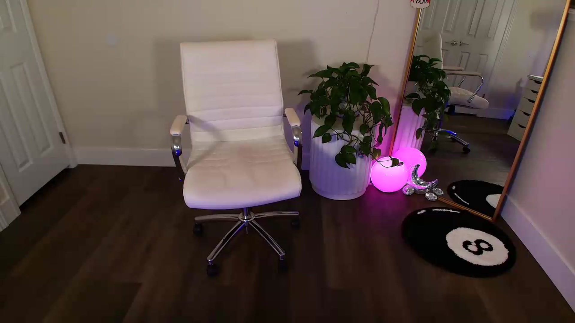Gallery image thumbnail from BrittaniJade_'s myfreecams stream on, 08/25/2026, 03:45 image 15 of 20