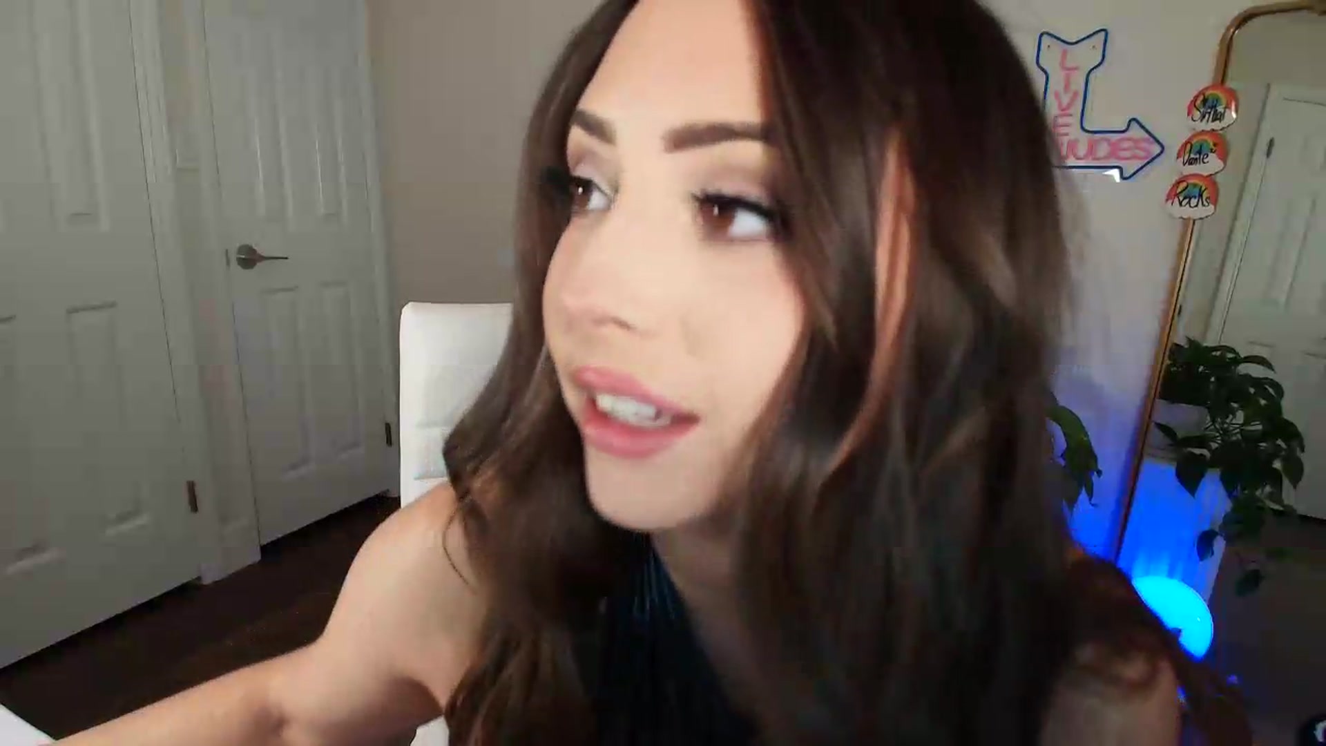 Gallery image thumbnail from BrittaniJade_'s myfreecams stream on, 09/01/2026, 08:32 image 3 of 20