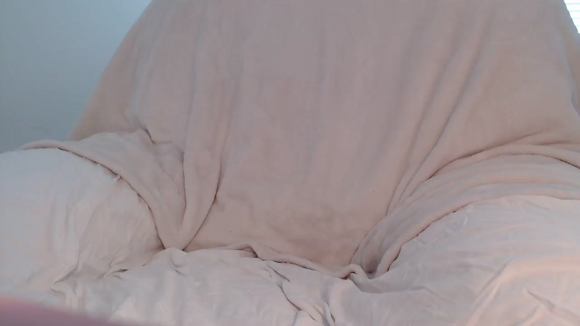 Gallery image thumbnail from Brittannybaby's myfreecams stream on, 04/08/2023, 15:36 image 5 of 20